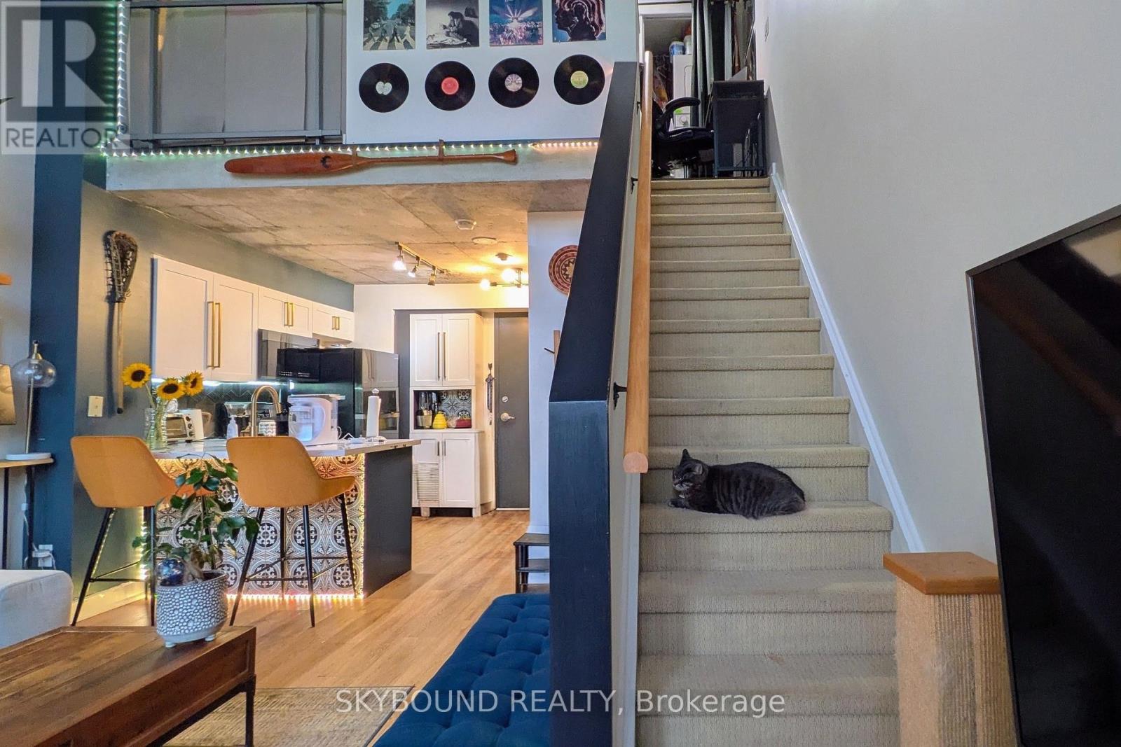 421 - 255 Richmond Street E Property Photo 16
