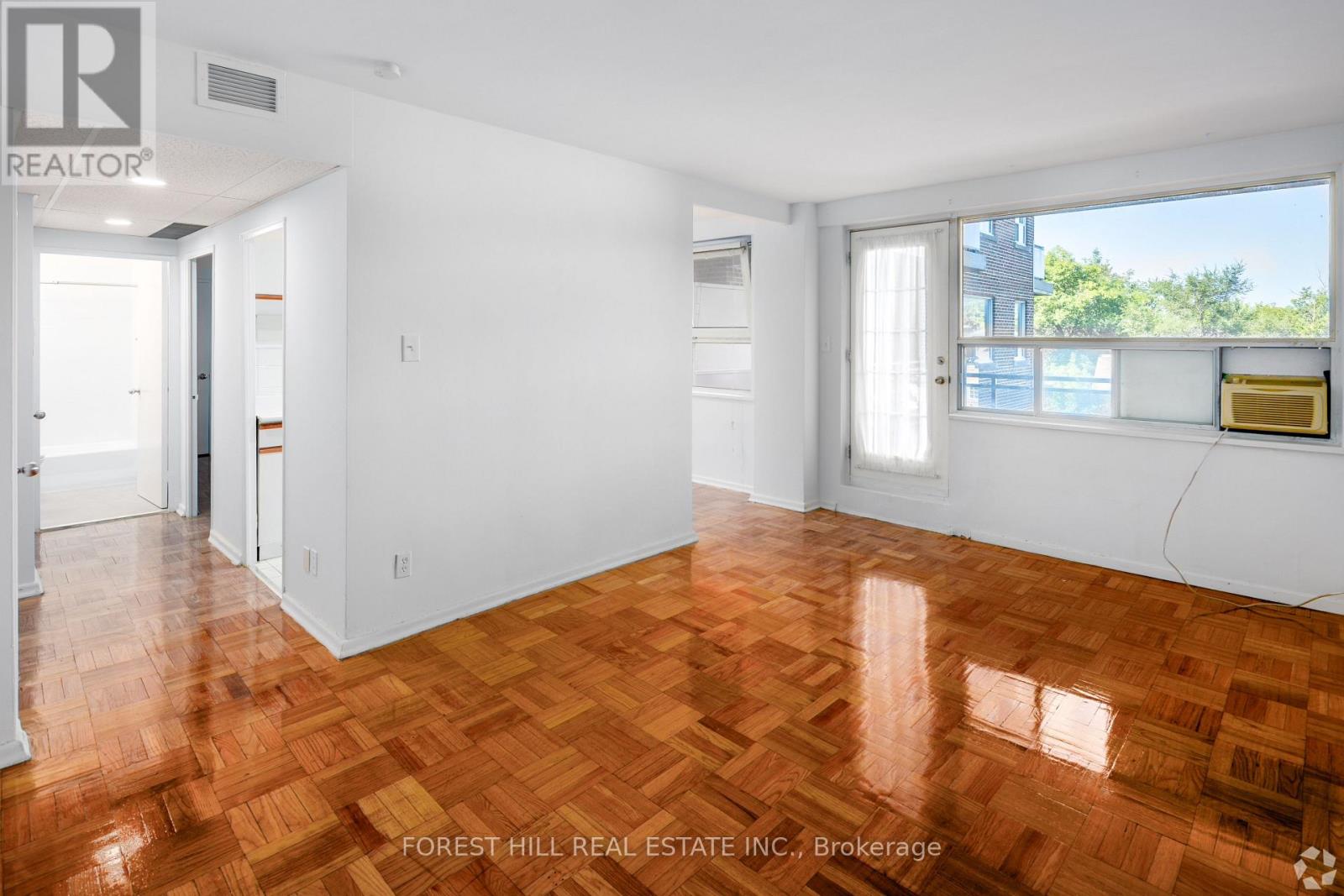 309 - 291 Avenue Road Property Photo 5