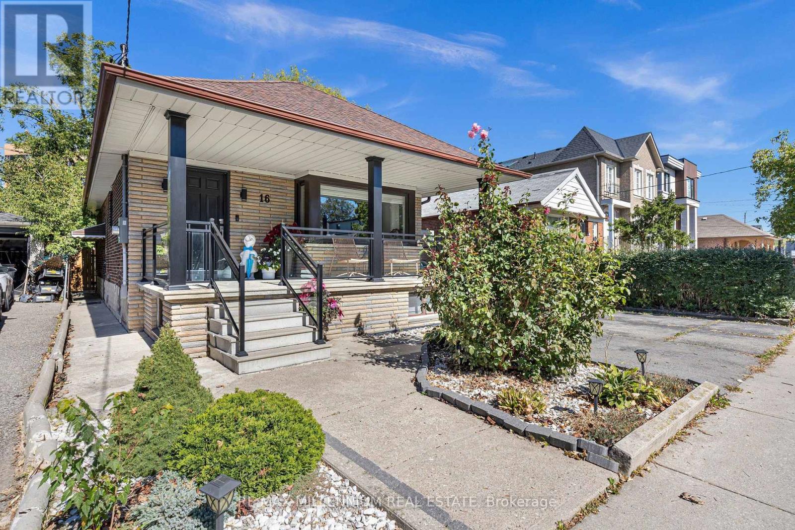 16 SULTANA AVENUE