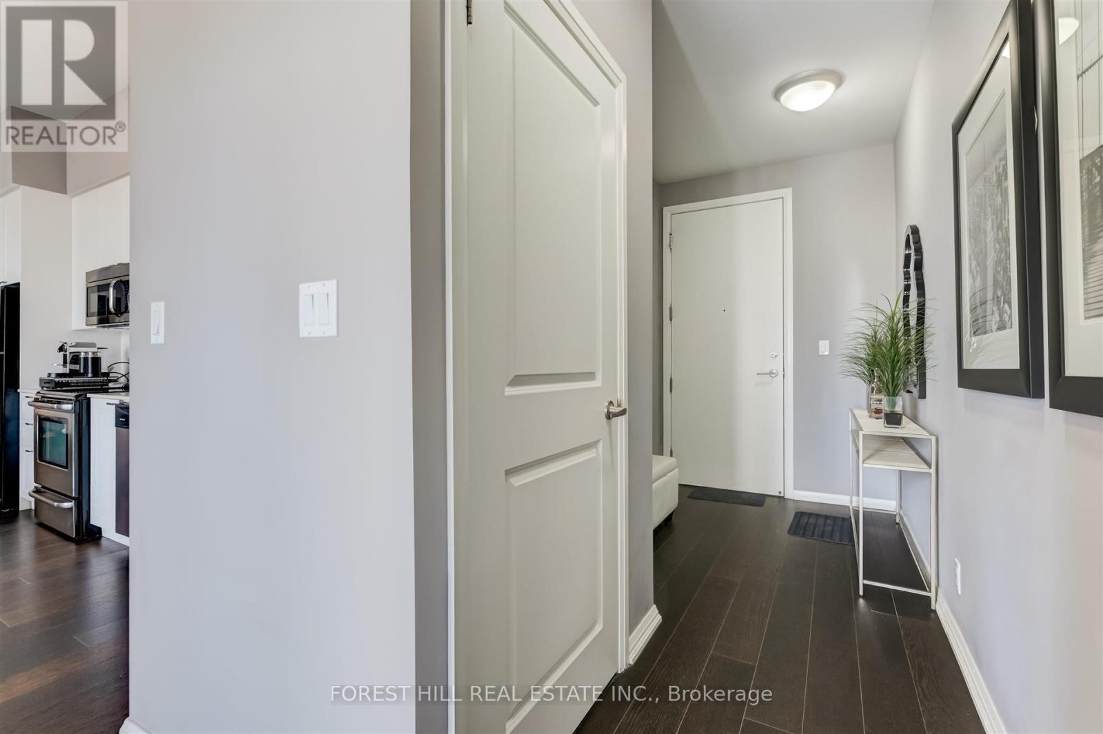 2504 - 35 Hayden Street Property Photo 9