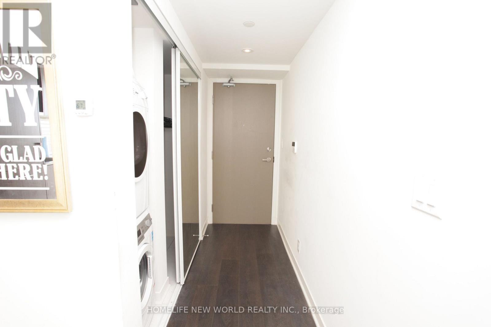 2311 - 88 Harbour Street N Property Photo 3