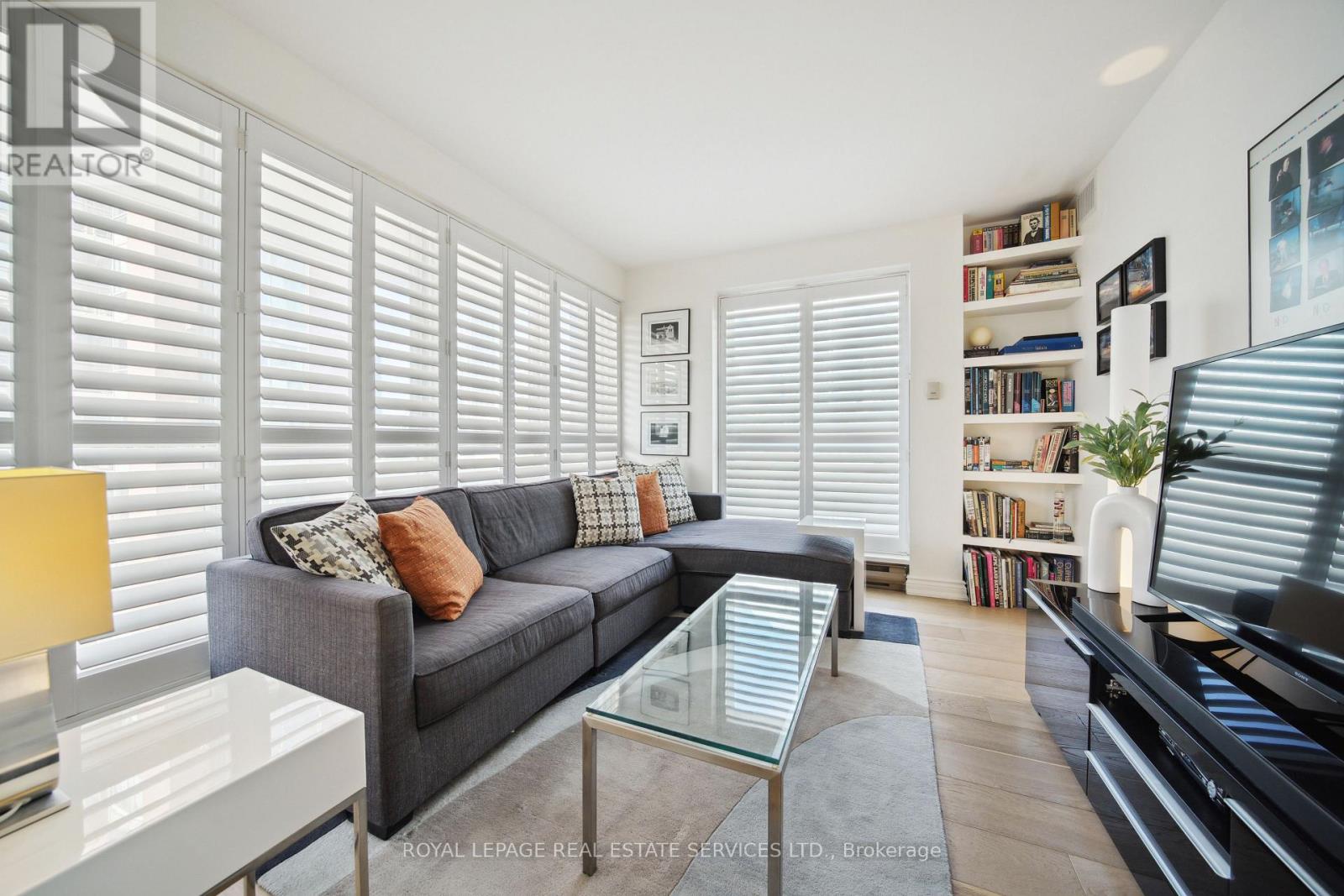 601 - 480 Queens Quay W Property Photo 24
