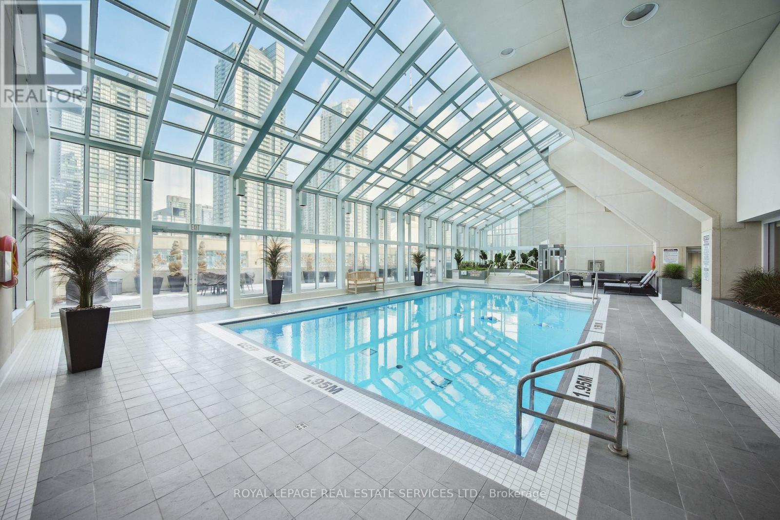 601 - 480 Queens Quay W Property Photo 42