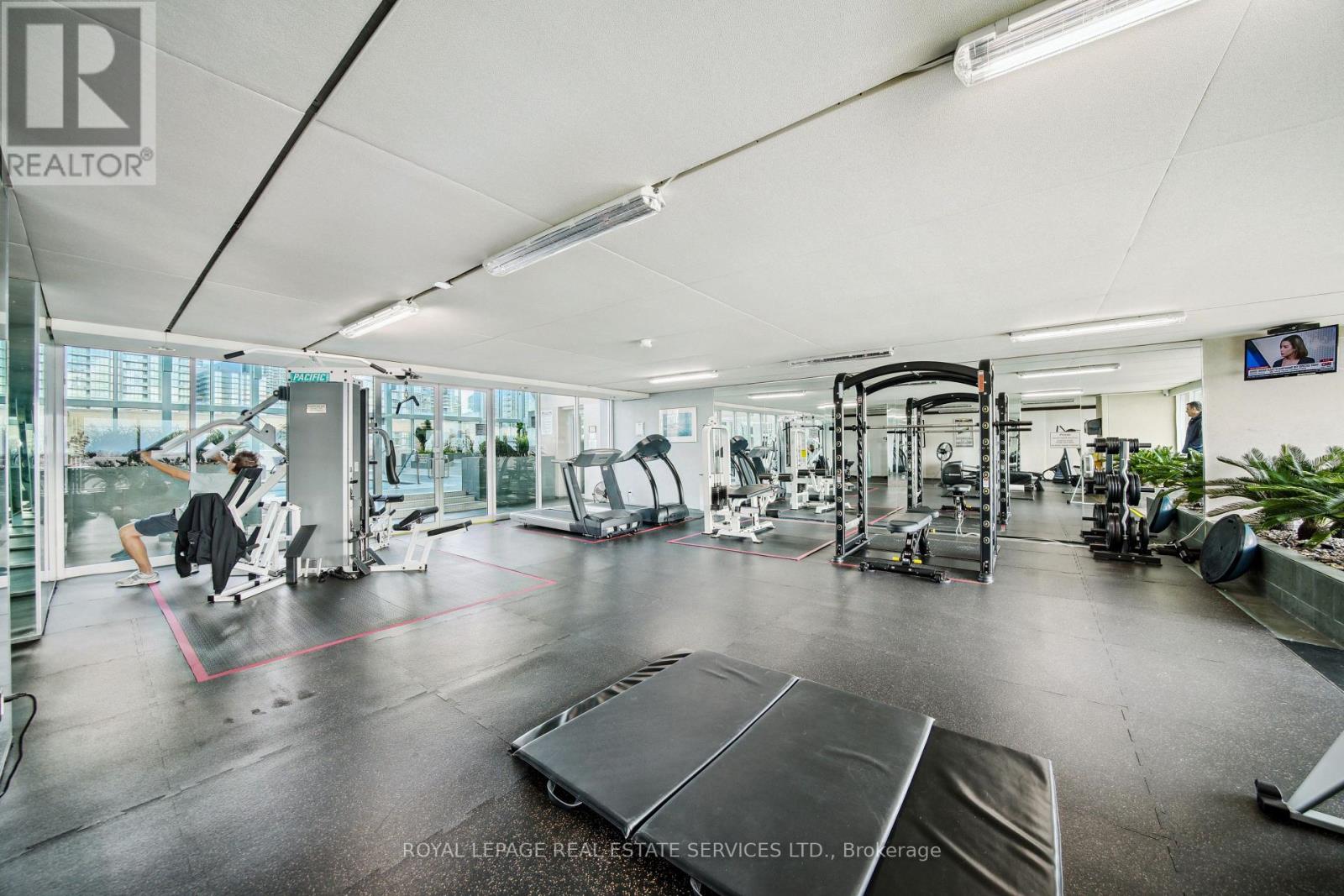 601 - 480 Queens Quay W Property Photo 43
