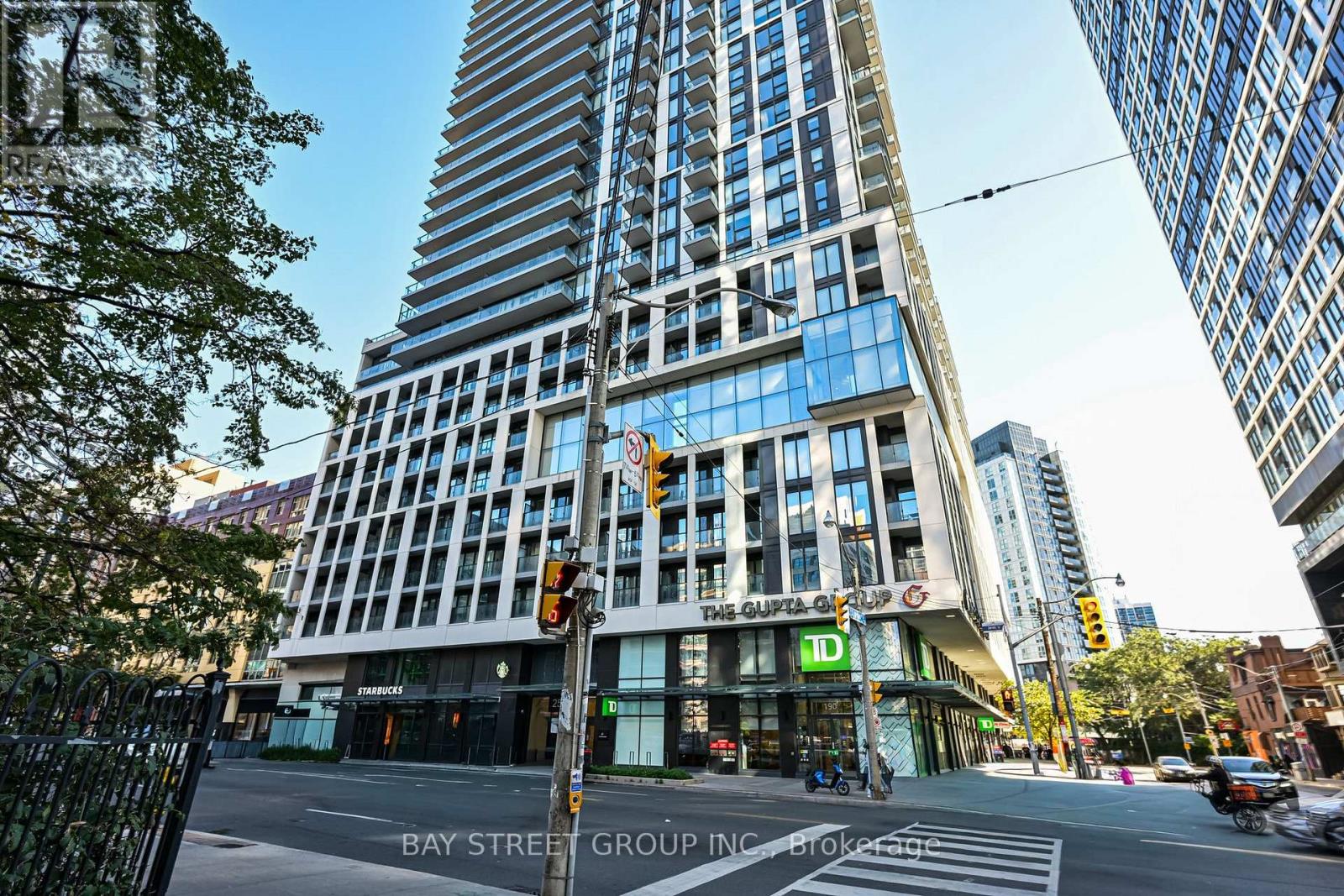 4703 - 251 Jarvis Street Property Photo 4