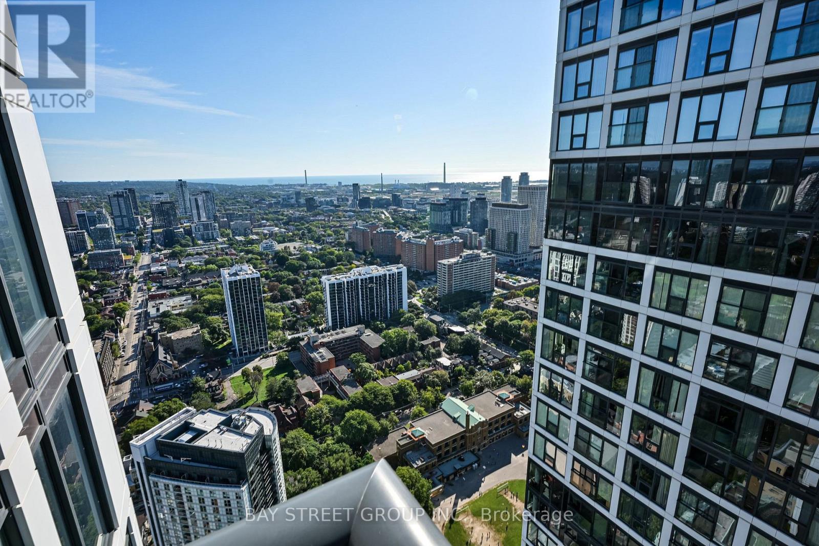 4703 - 251 Jarvis Street Property Photo 8