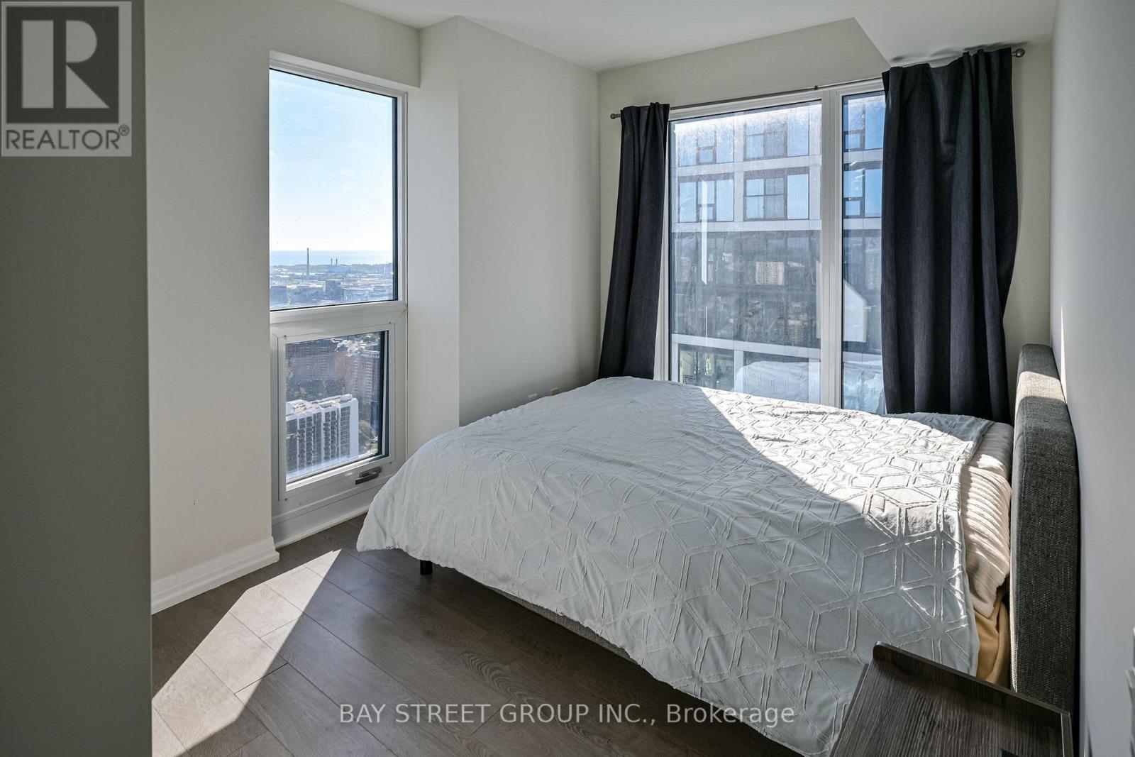 4703 - 251 Jarvis Street Property Photo 9