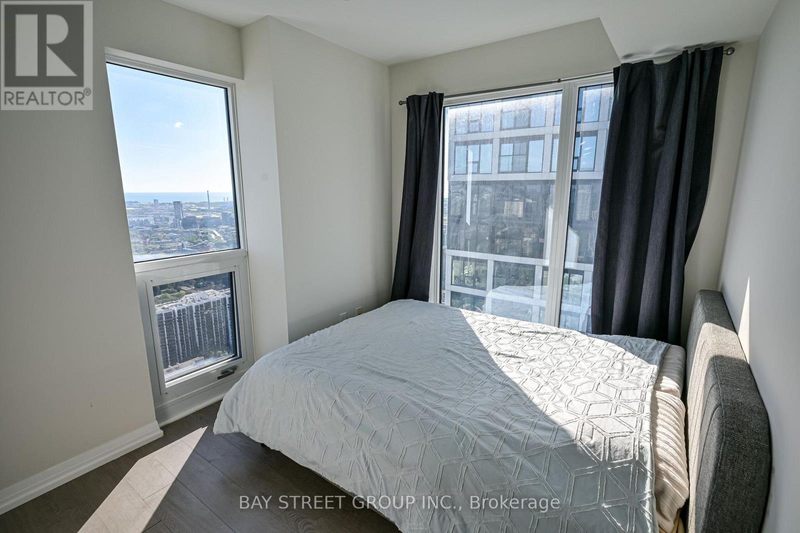 4703 - 251 Jarvis Street Property Photo 10
