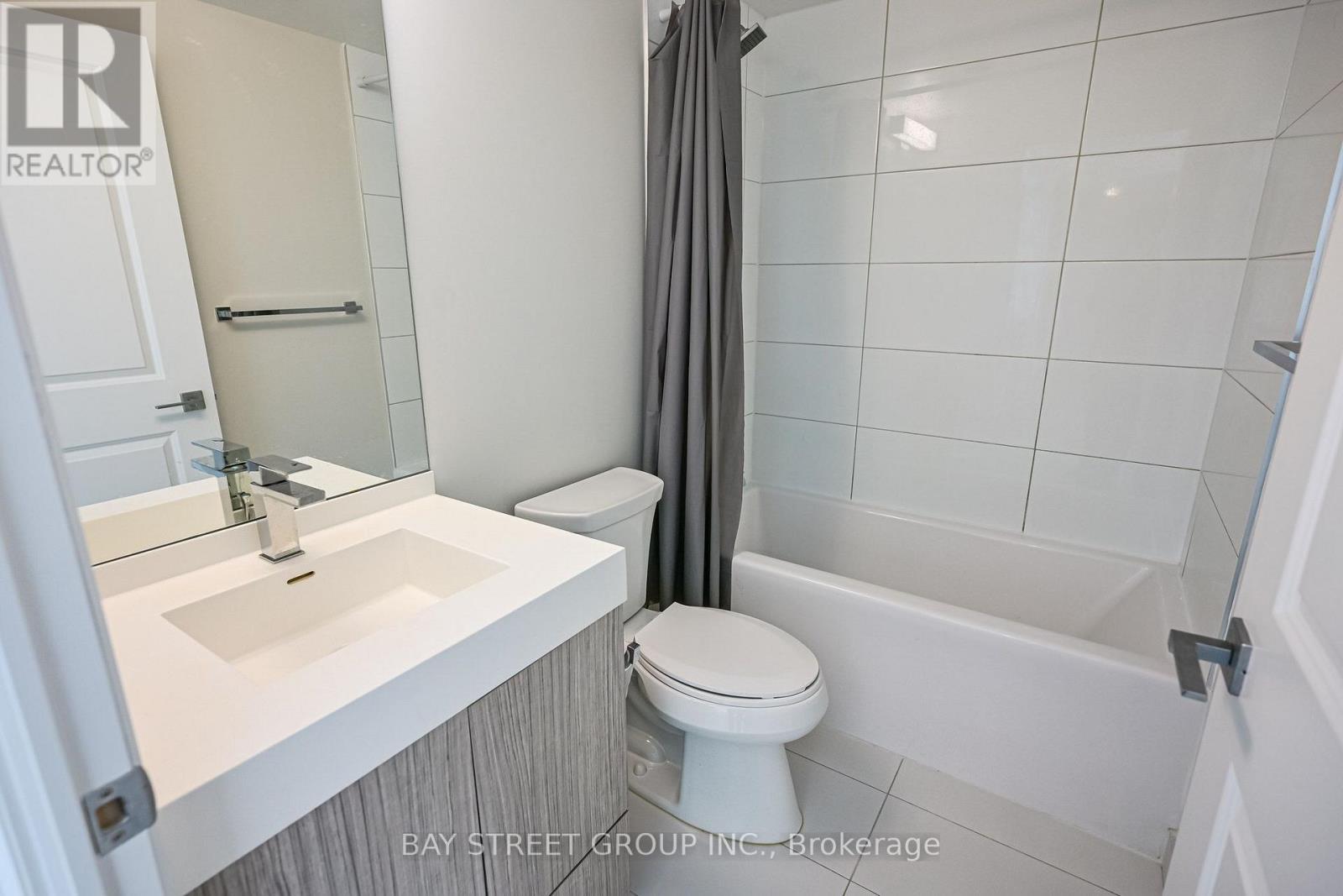 4703 - 251 Jarvis Street Property Photo 17