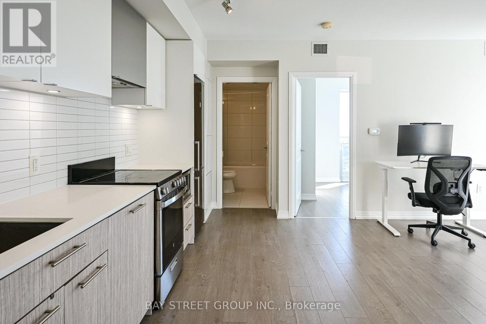 4703 - 251 Jarvis Street Property Photo 25