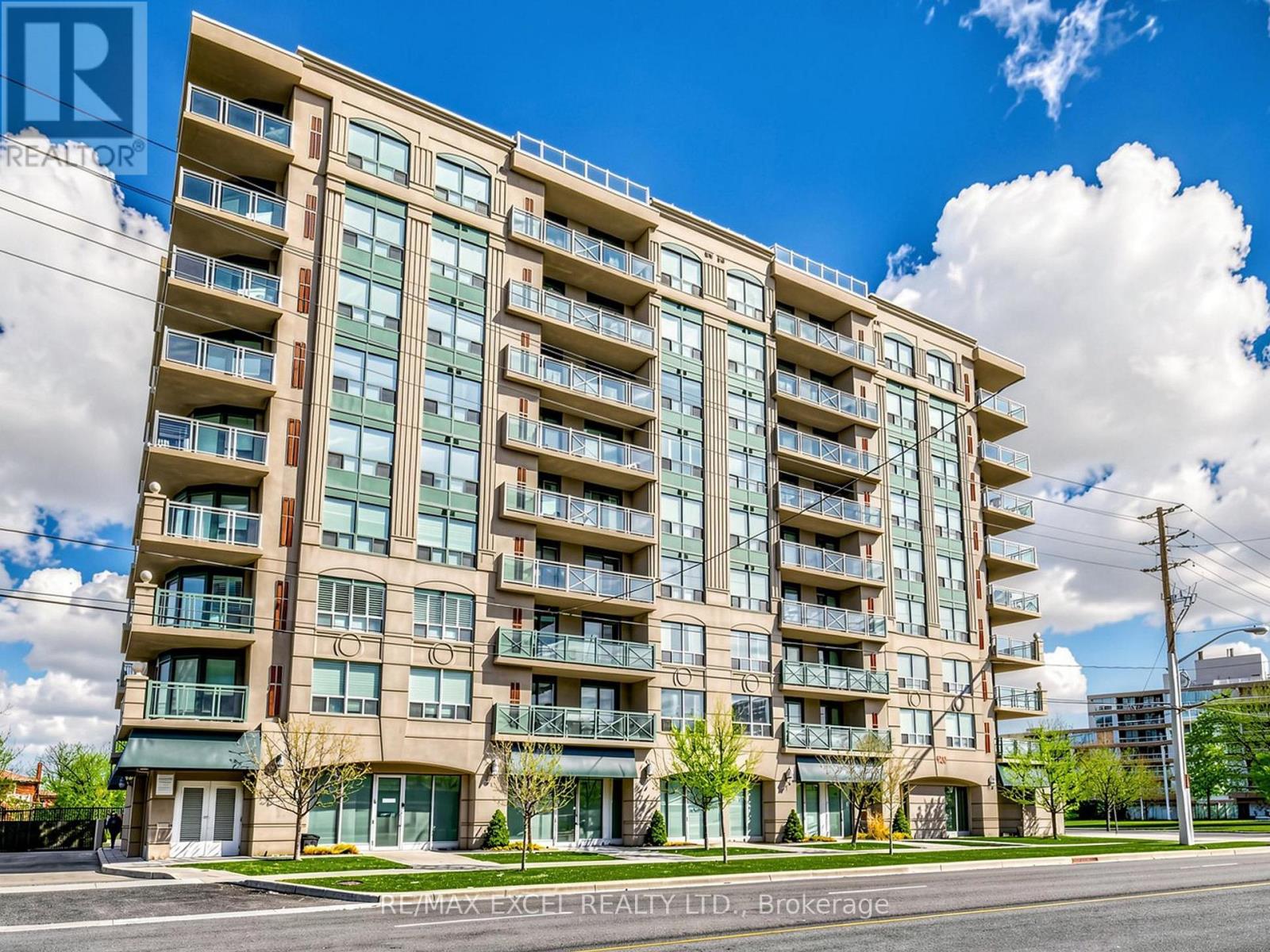 711 - 920 Sheppard Avenue W Property Photo 1