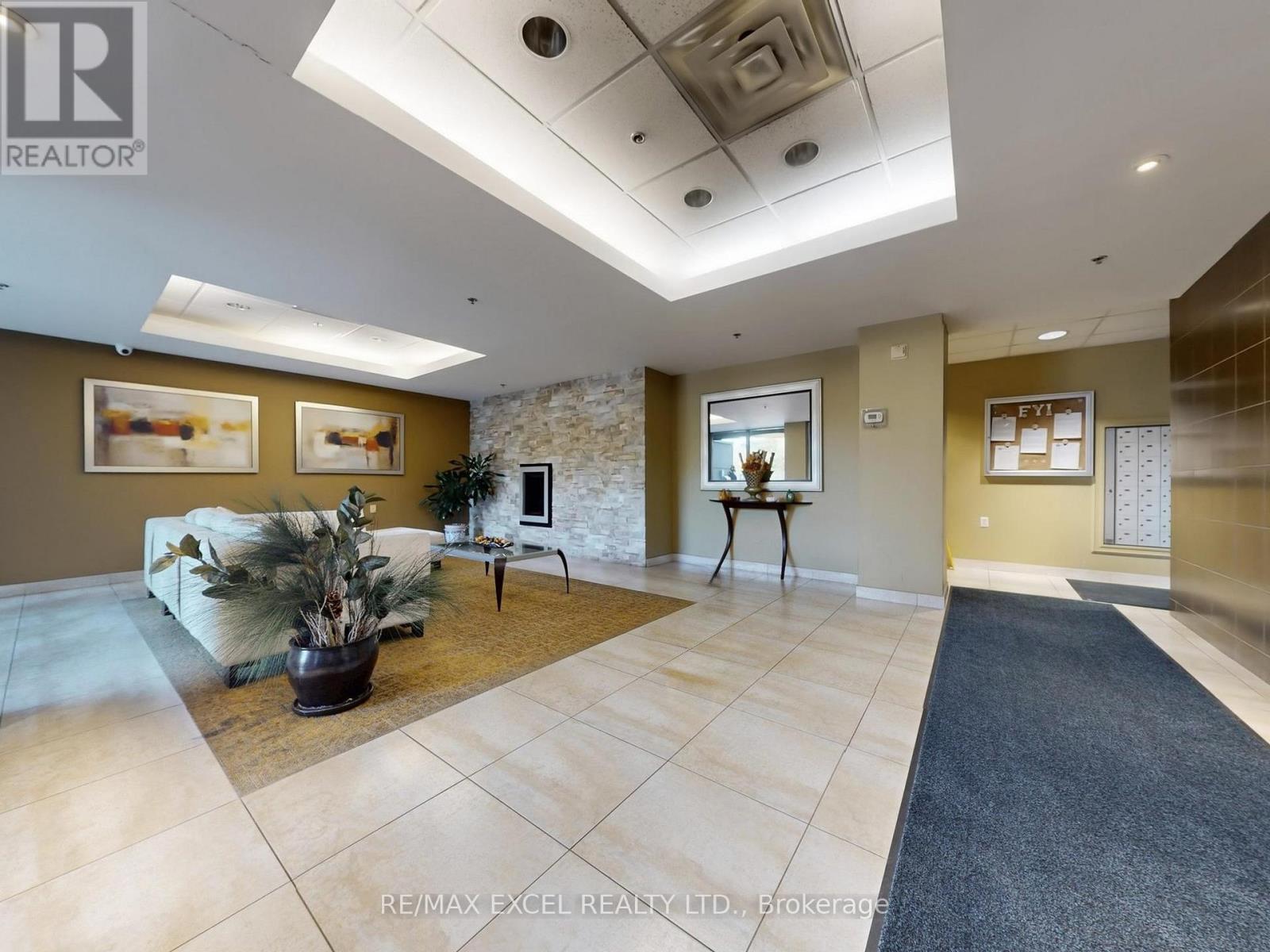 711 - 920 Sheppard Avenue W Property Photo 31