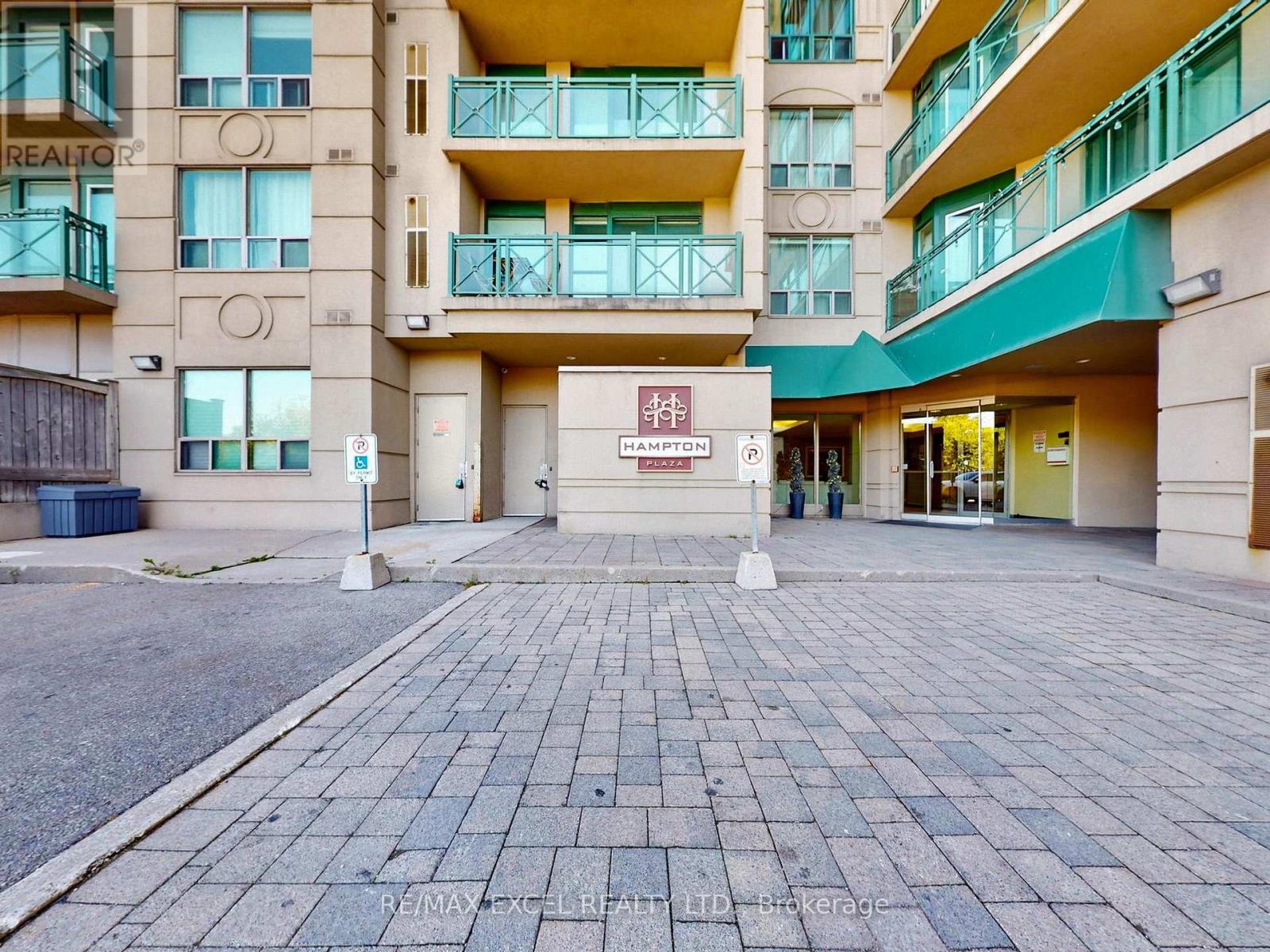 711 - 920 Sheppard Avenue W Property Photo 32