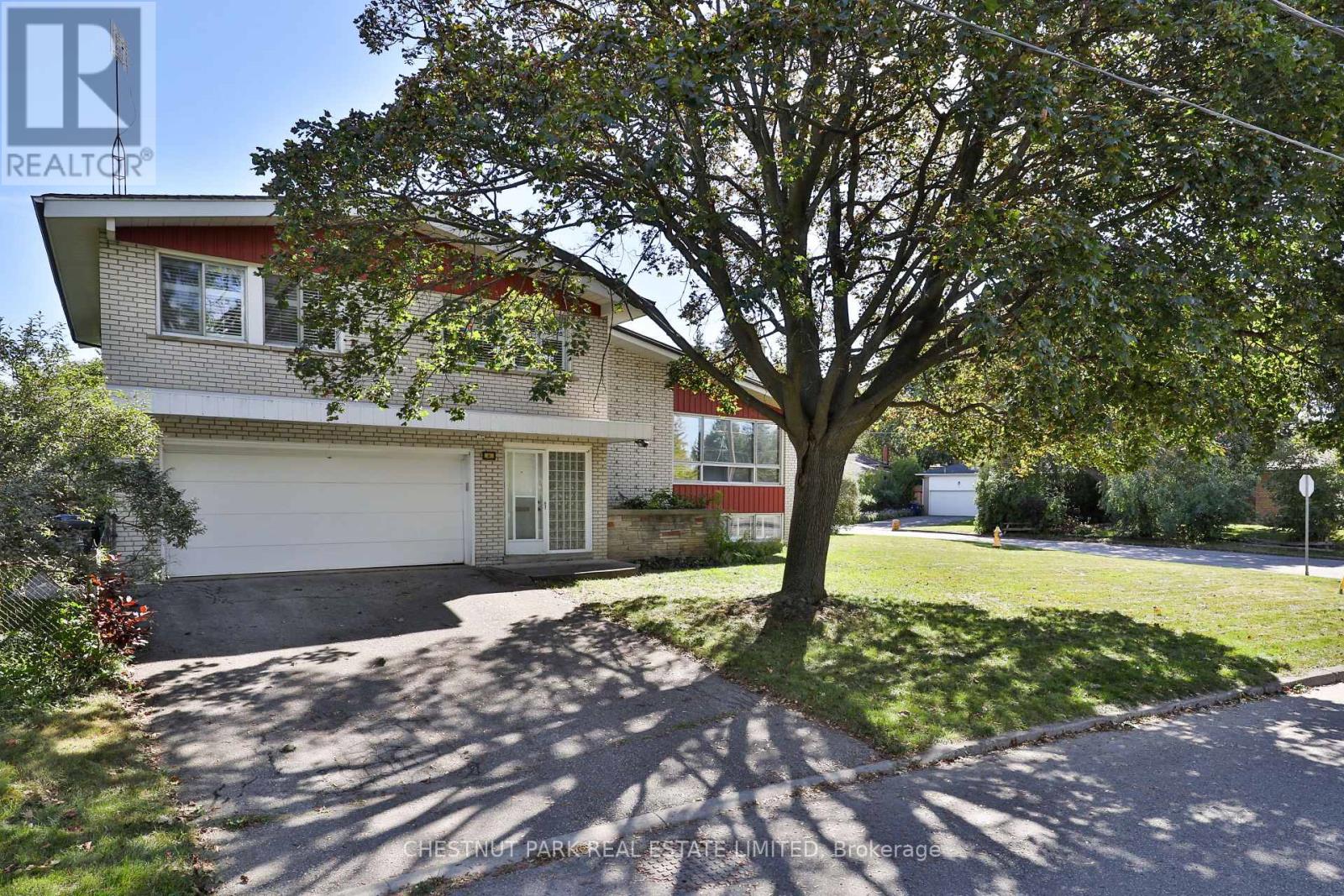 2 Allview Crescent Property Photo 1