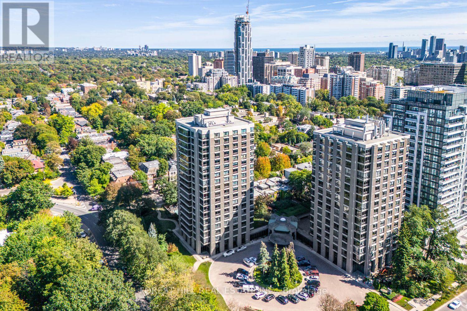 2003 - 625 AVENUE ROAD
