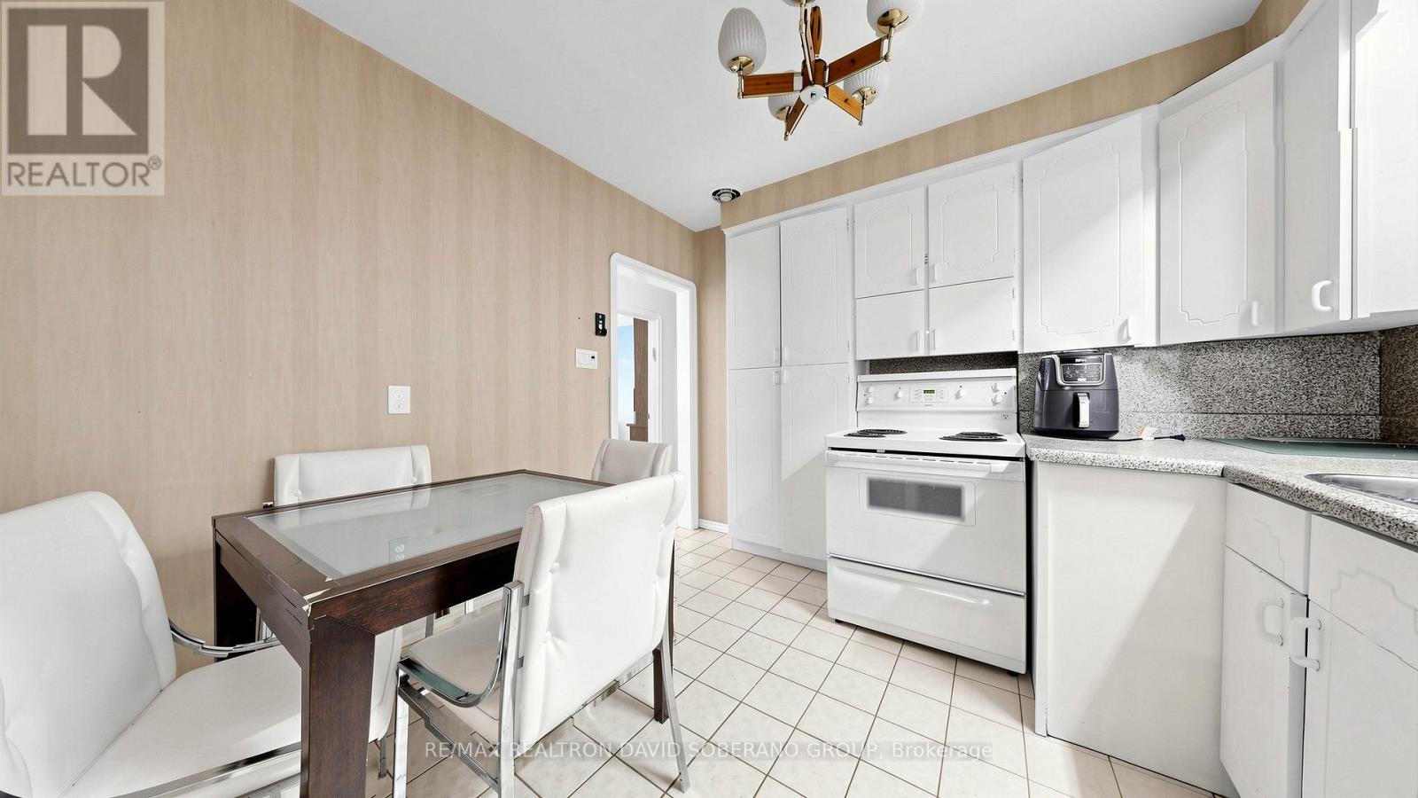 108 York Downs Drive Property Photo 13