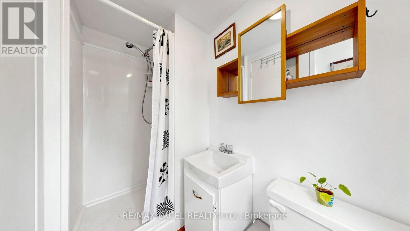 110 Courville Coach Way Property Photo 18