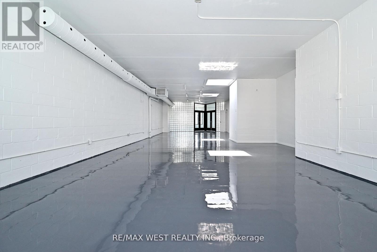 Upper - 31 Atlantic Avenue Property Photo 10