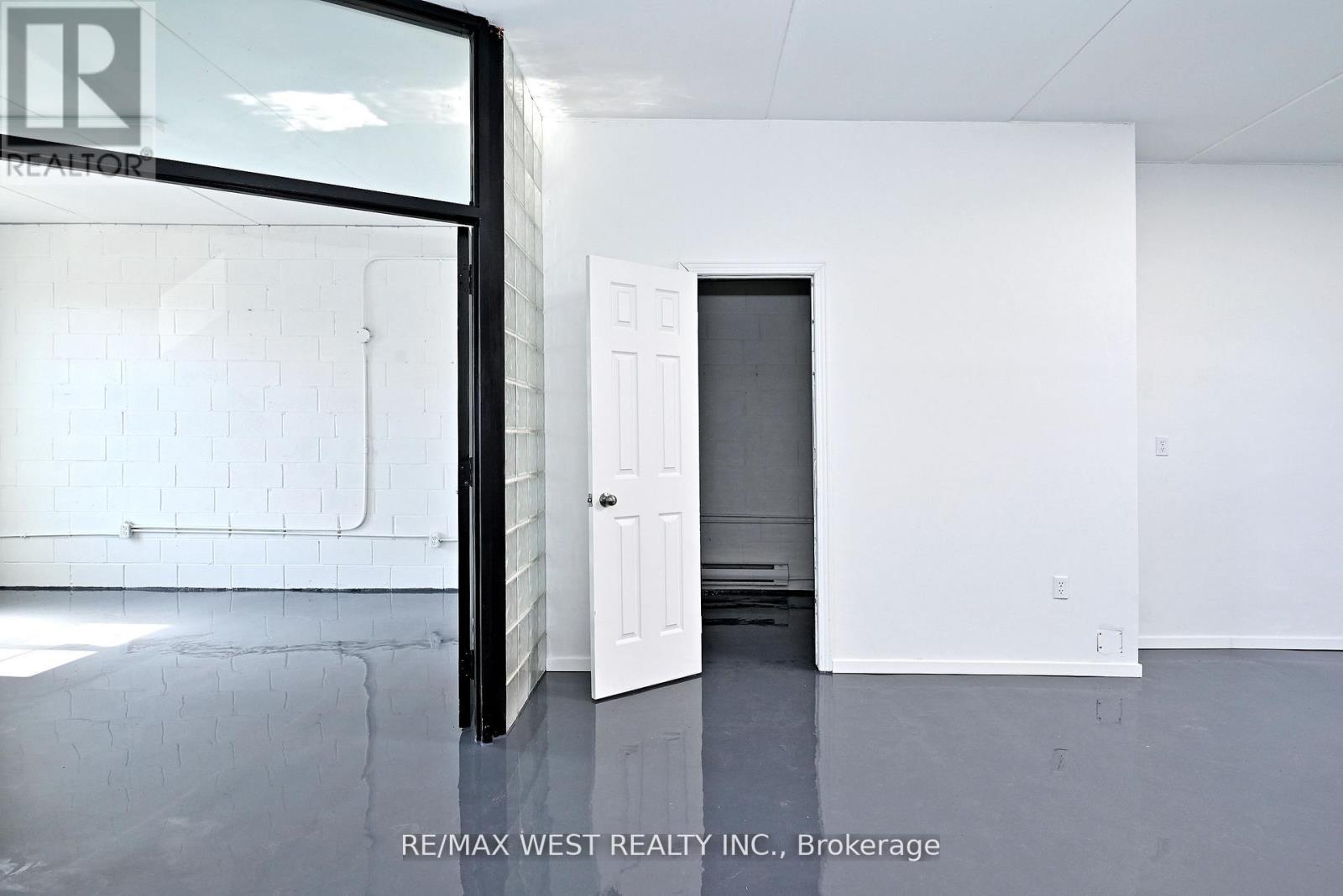 Upper - 31 Atlantic Avenue Property Photo 29