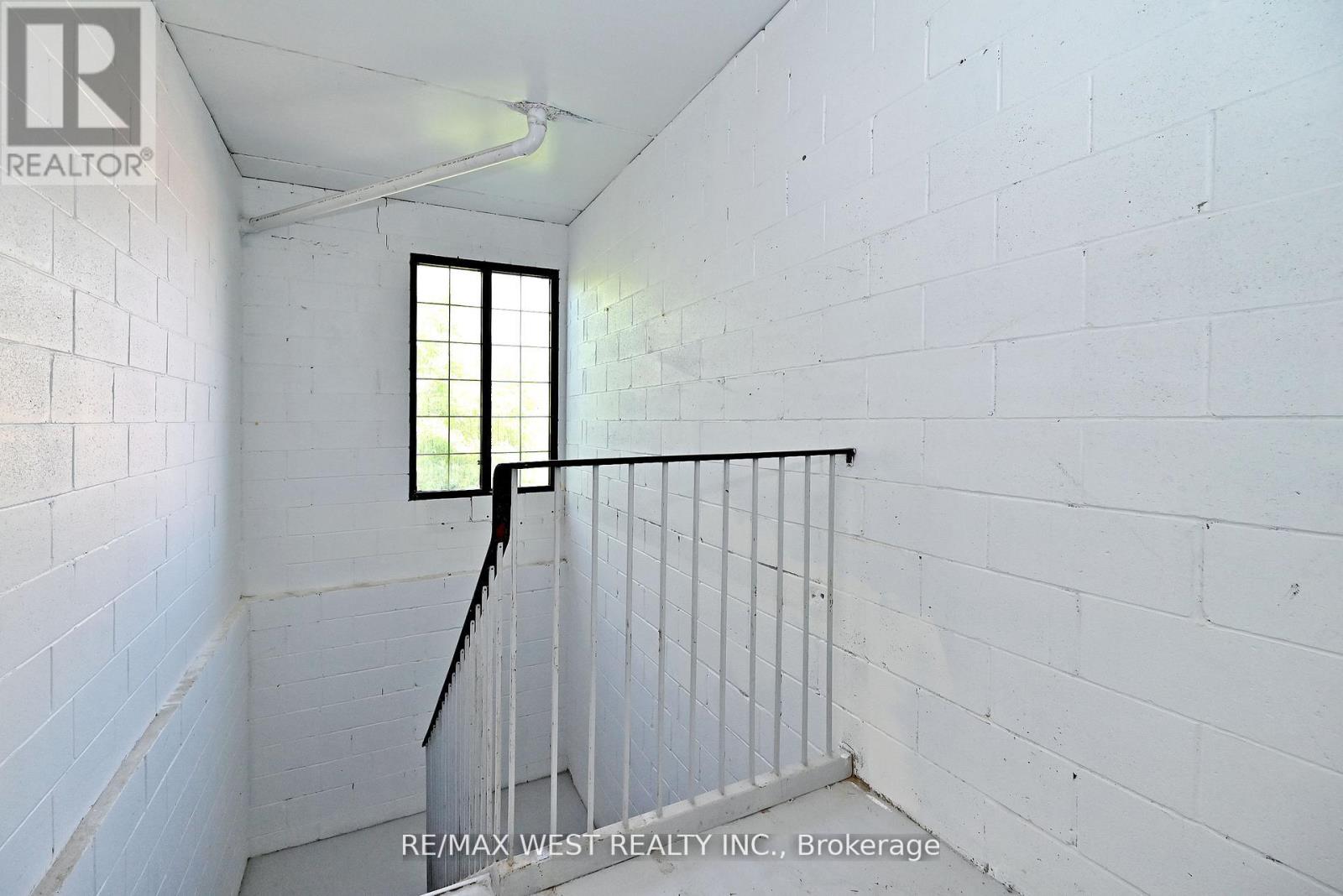 Upper - 31 Atlantic Avenue Property Photo 35