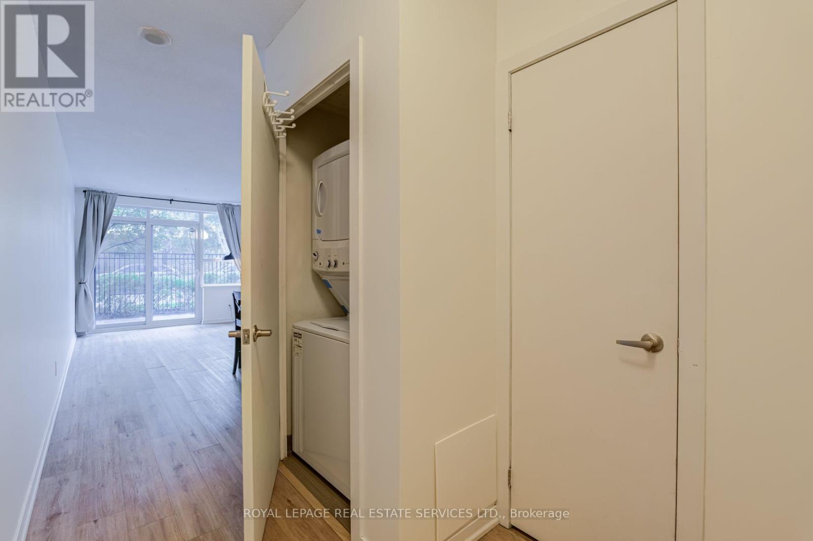 107 - 38 Joe Shuster Way Property Photo 7