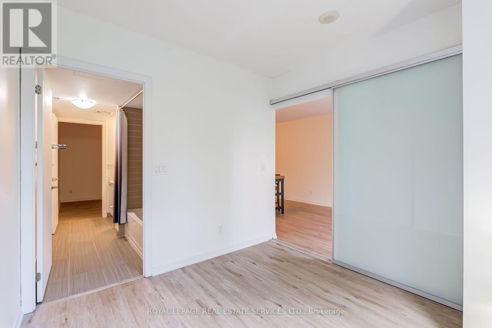107 - 38 Joe Shuster Way Property Photo 17