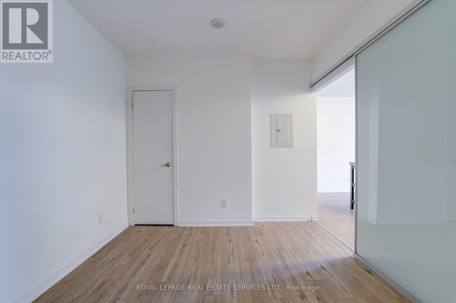 107 - 38 Joe Shuster Way Property Photo 22