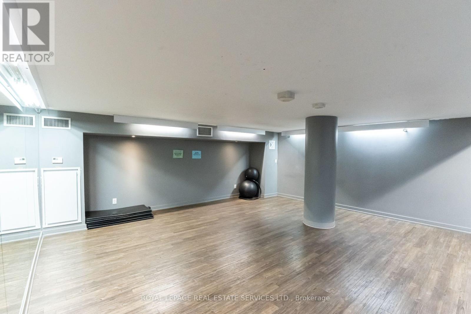 107 - 38 Joe Shuster Way Property Photo 32
