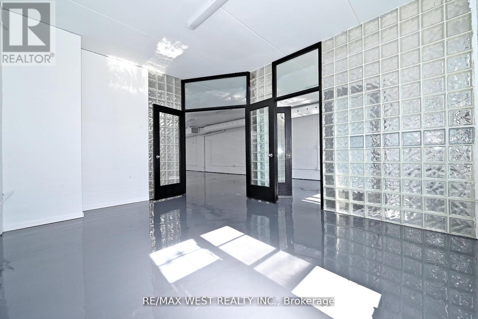 31 Atlantic Avenue Property Photo 24