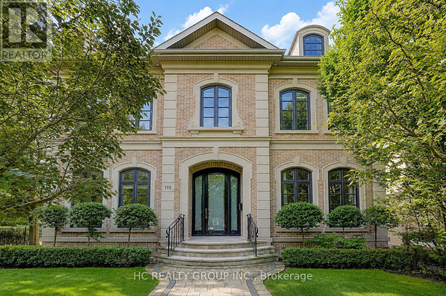 119 STRATHALLAN BOULEVARD Property Photo 1