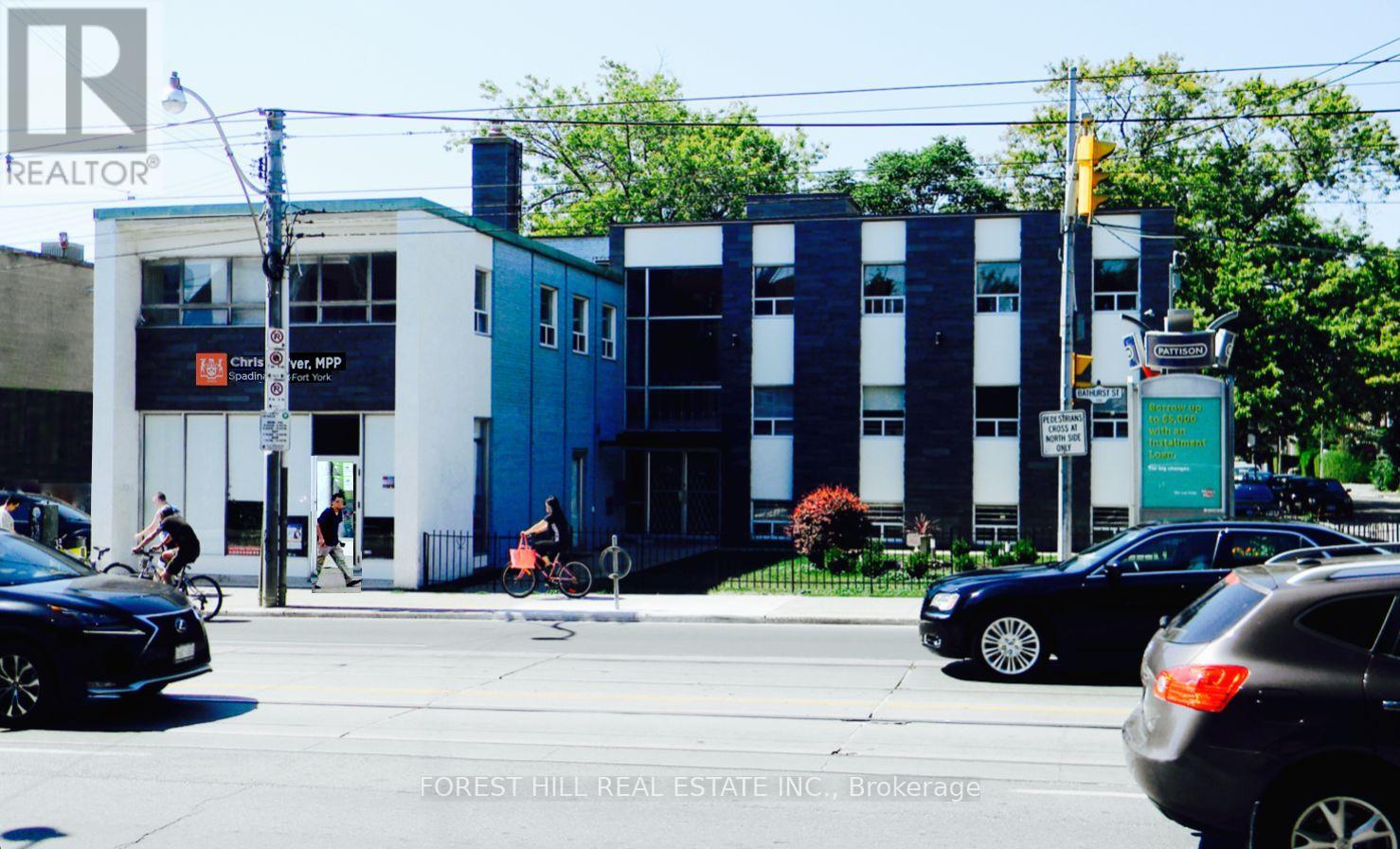 250 - 226 BATHURST STREET Property Photo 1