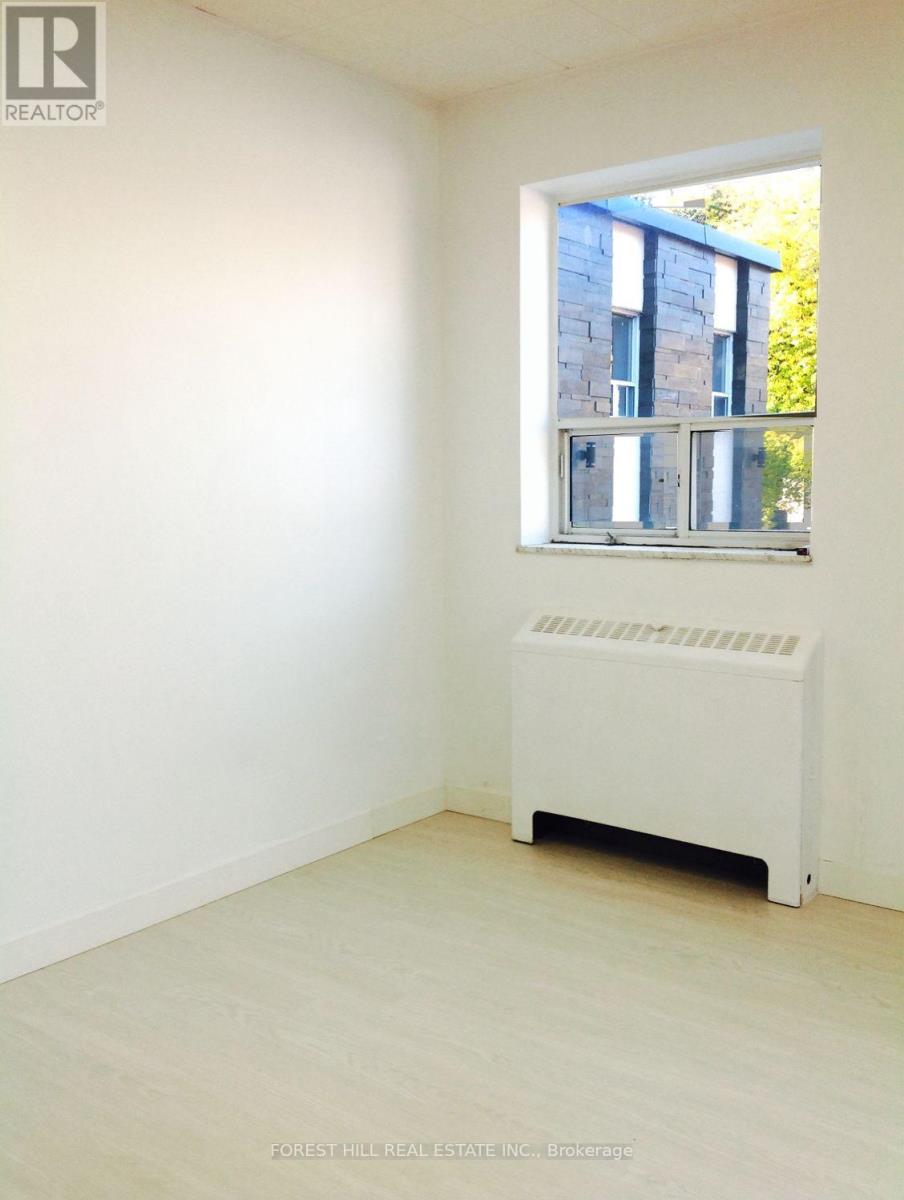 250 - 226 Bathurst Street Property Photo 7