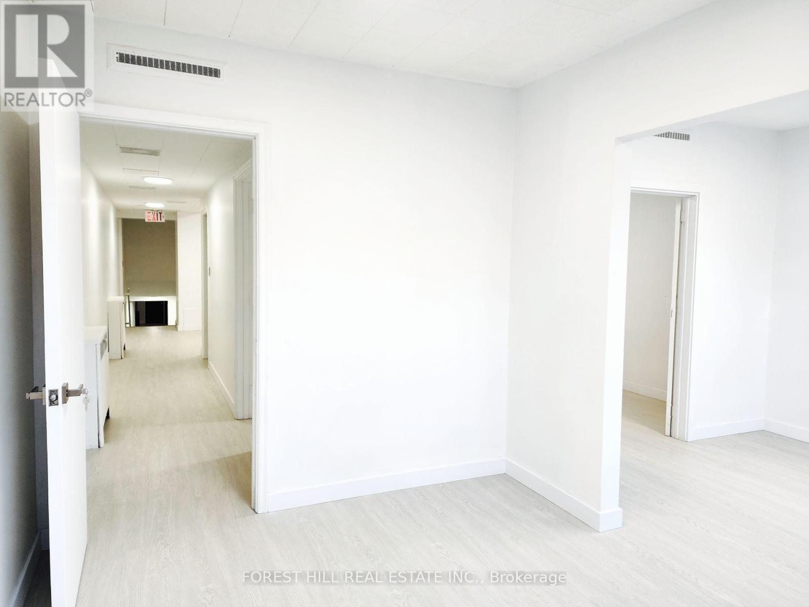 250 - 226 Bathurst Street Property Photo 13