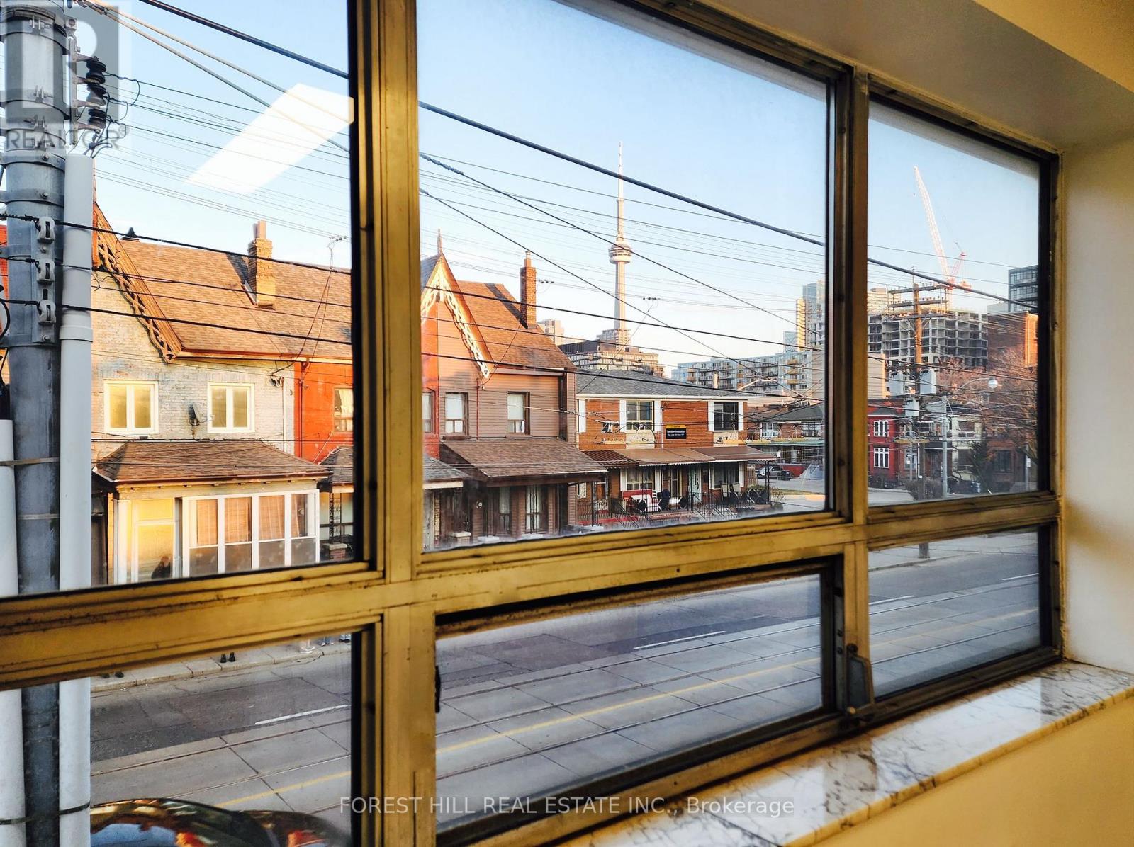 250 - 226 Bathurst Street Property Photo 14