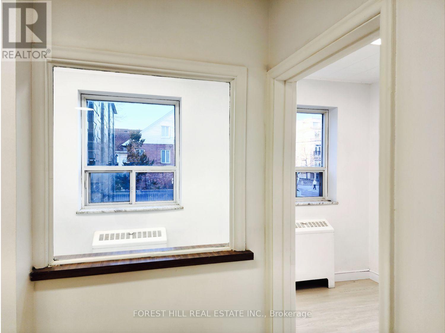250 - 226 Bathurst Street Property Photo 15