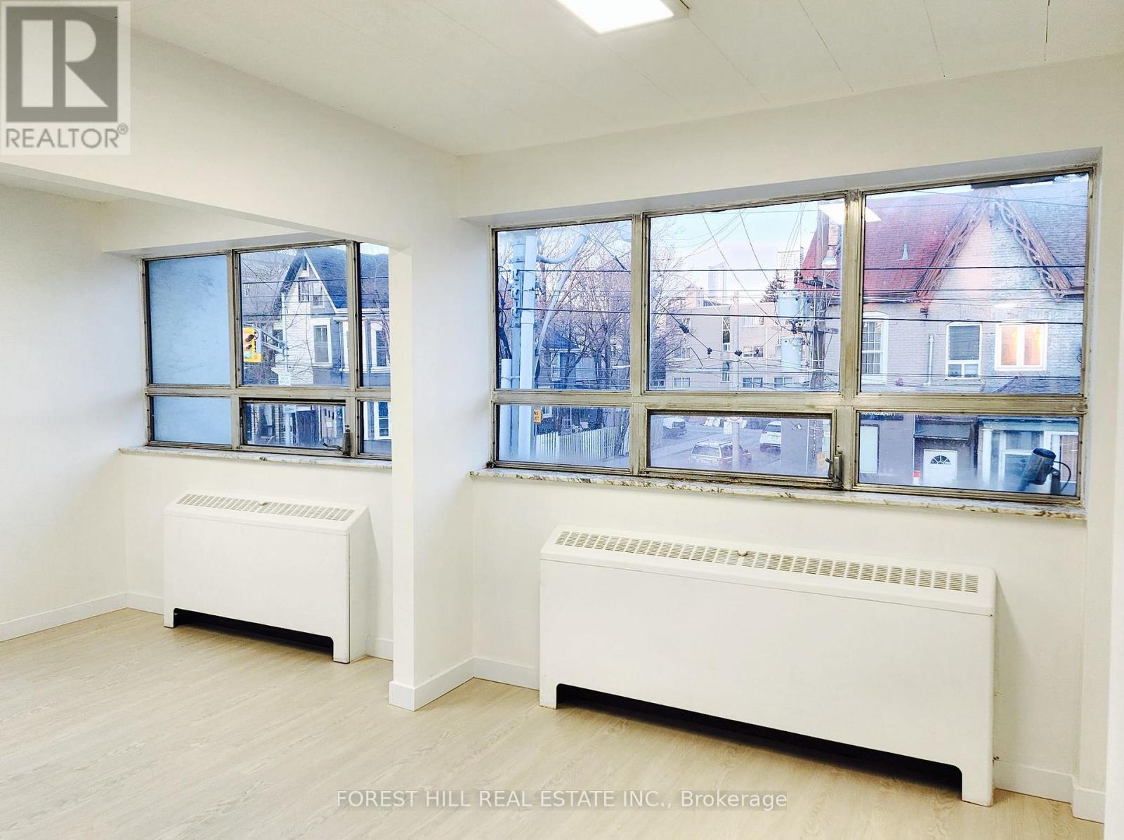250 - 226 Bathurst Street Property Photo 16