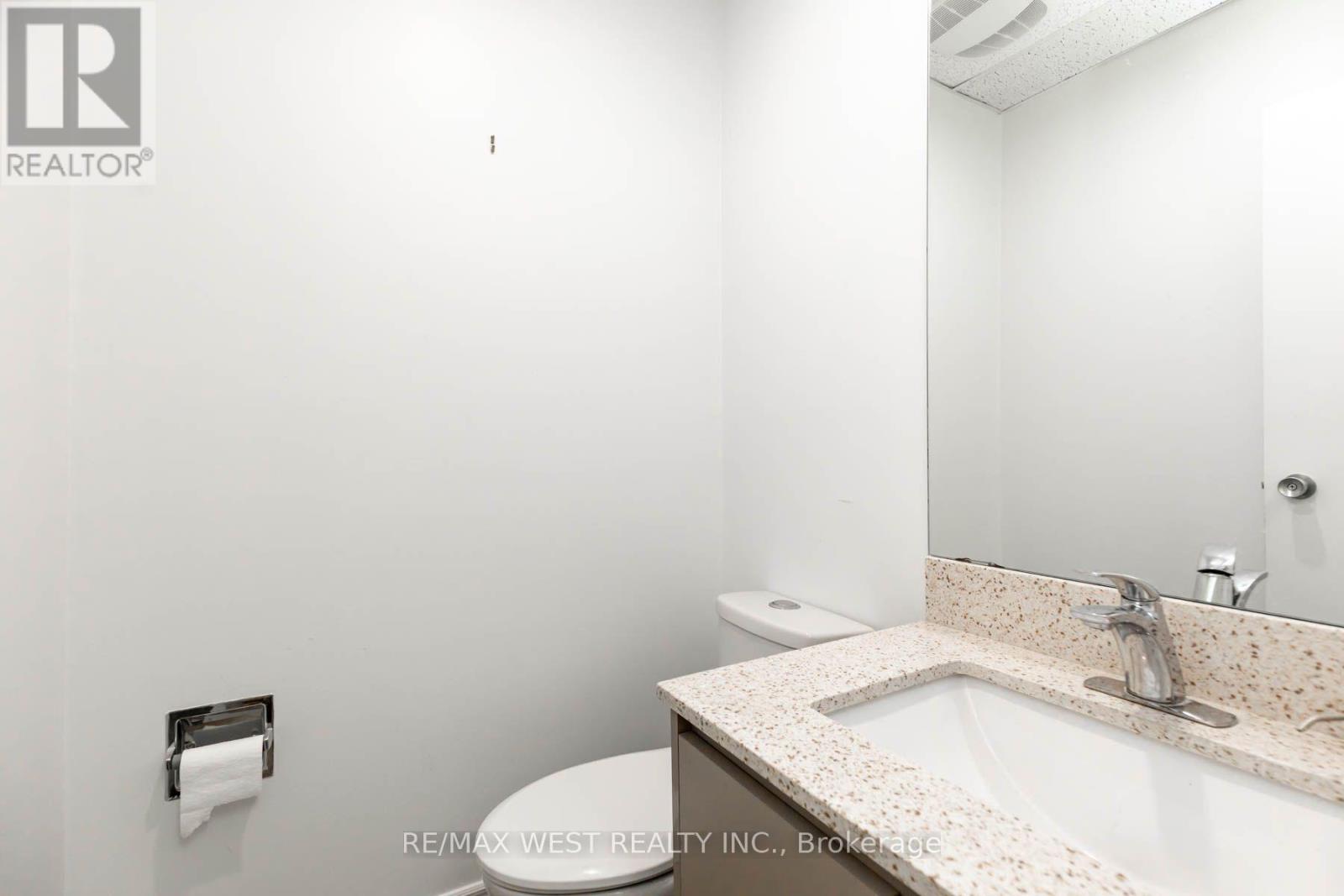 Main Floor - 1083 Bloor Street W Property Photo 23