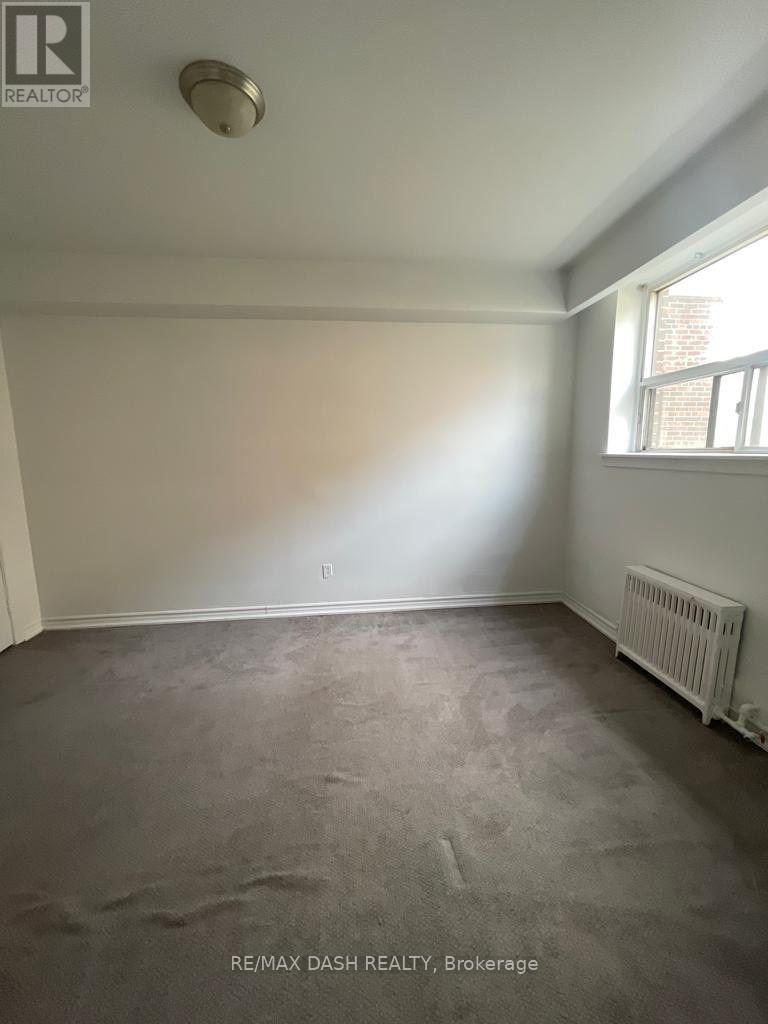 B1 - 50 Neptune Drive Property Photo 8