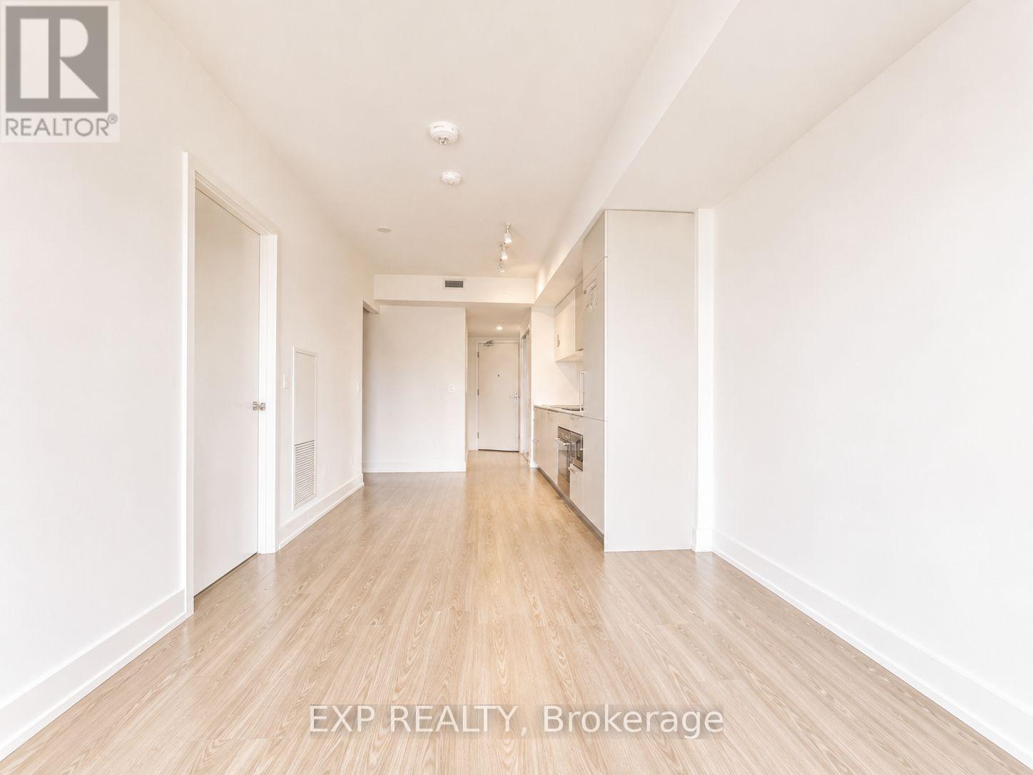 811 - 19 Western Battery Road Property Photo 15