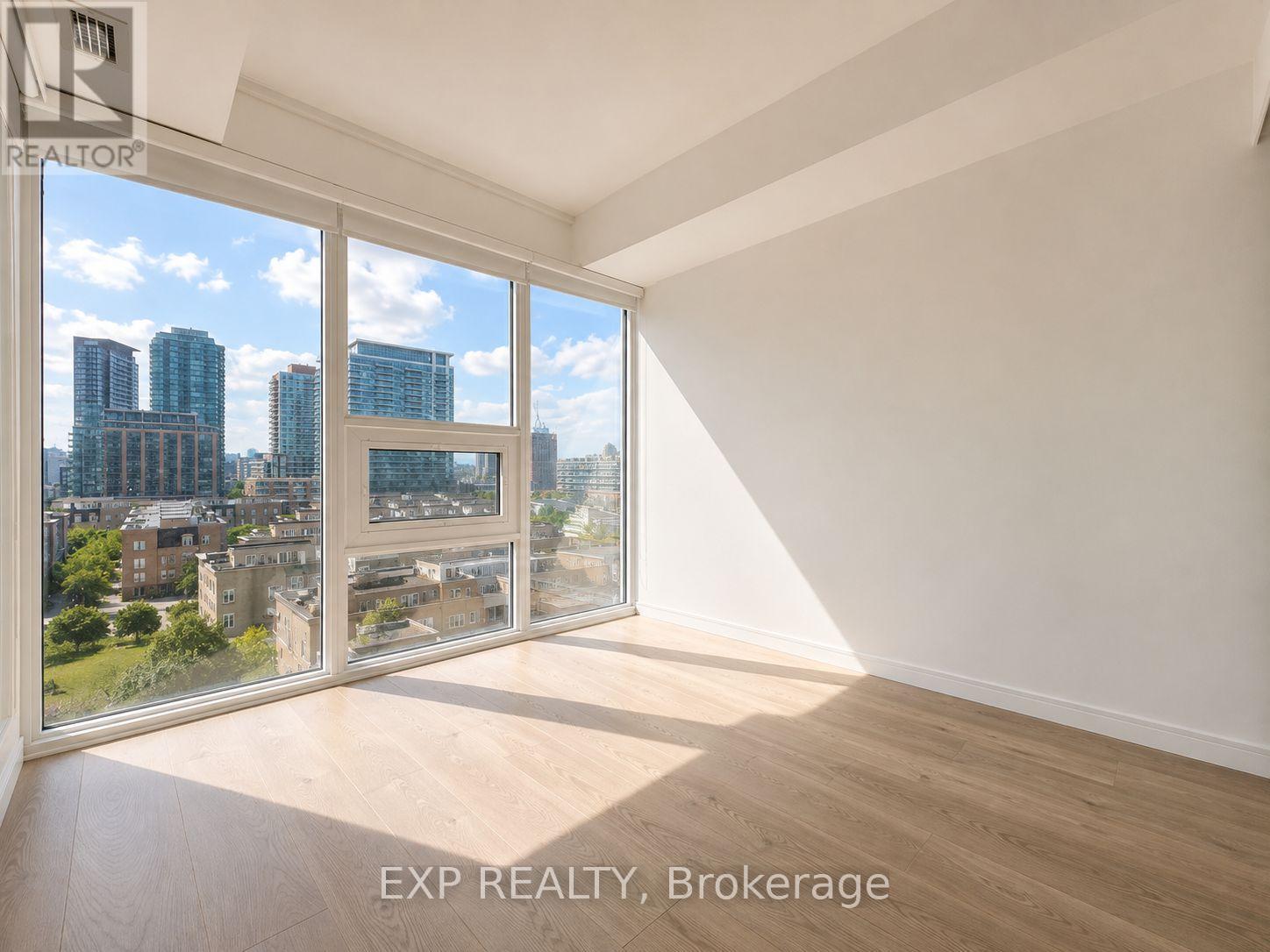 811 - 19 Western Battery Road Property Photo 17