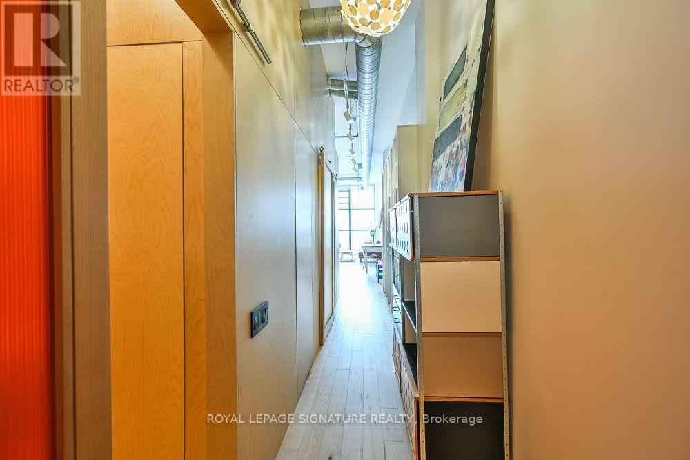 715 - 43 Hanna Avenue Property Photo 29