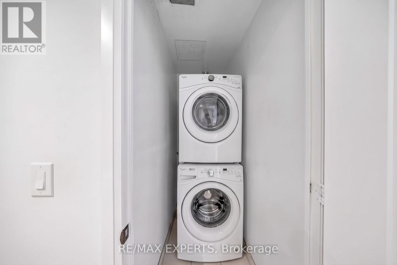 2103 - 101 Erskine Avenue Property Photo 12
