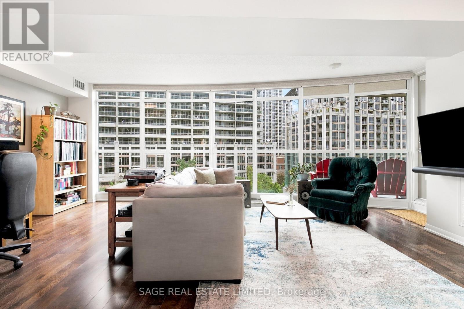 579 - 209 Fort York Boulevard Property Photo 4
