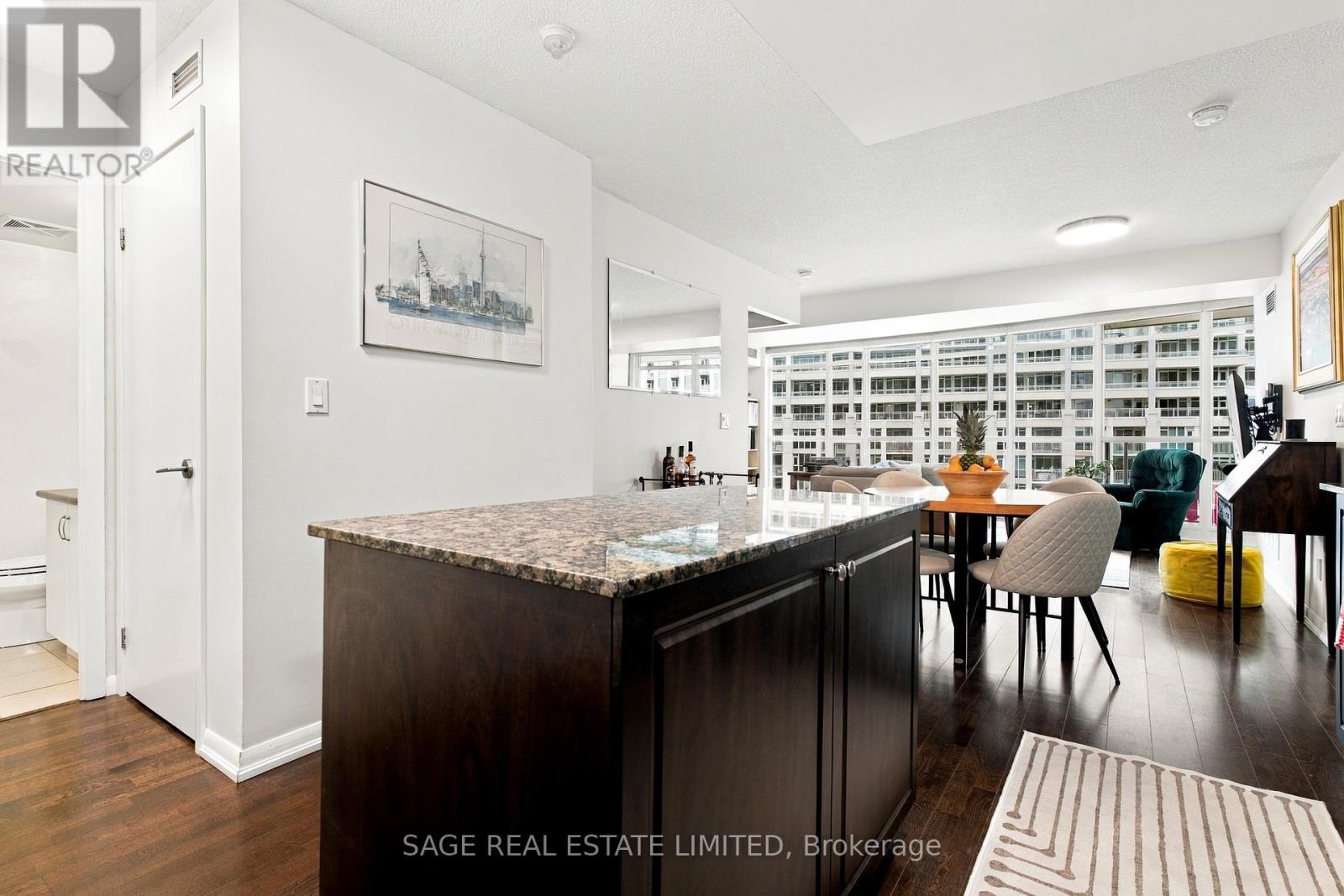 579 - 209 Fort York Boulevard Property Photo 14