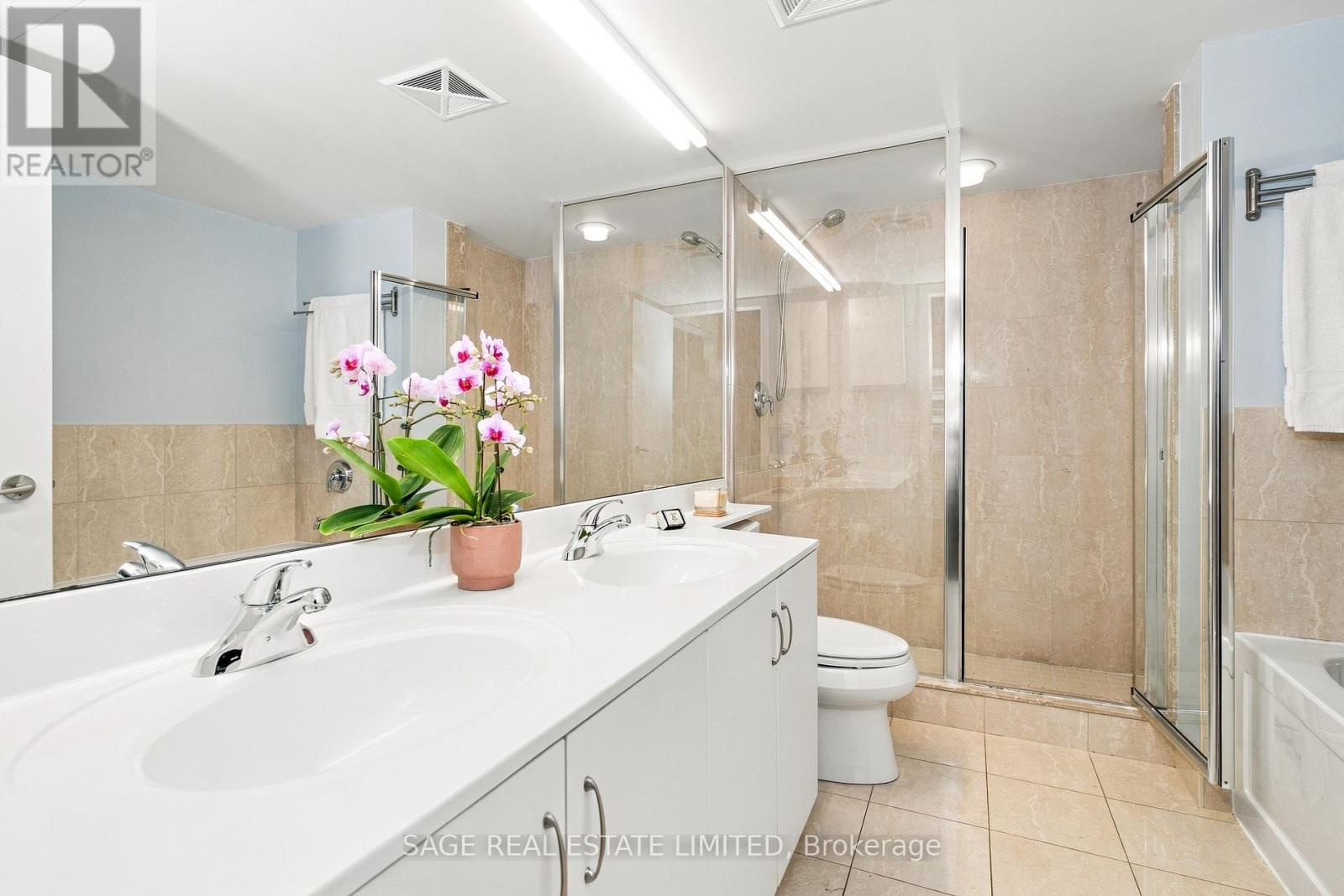 579 - 209 Fort York Boulevard Property Photo 18