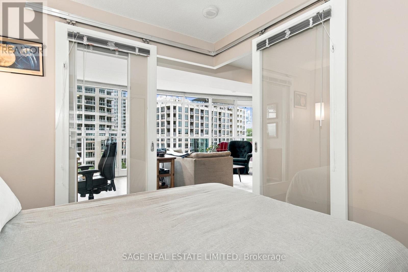 579 - 209 Fort York Boulevard Property Photo 21