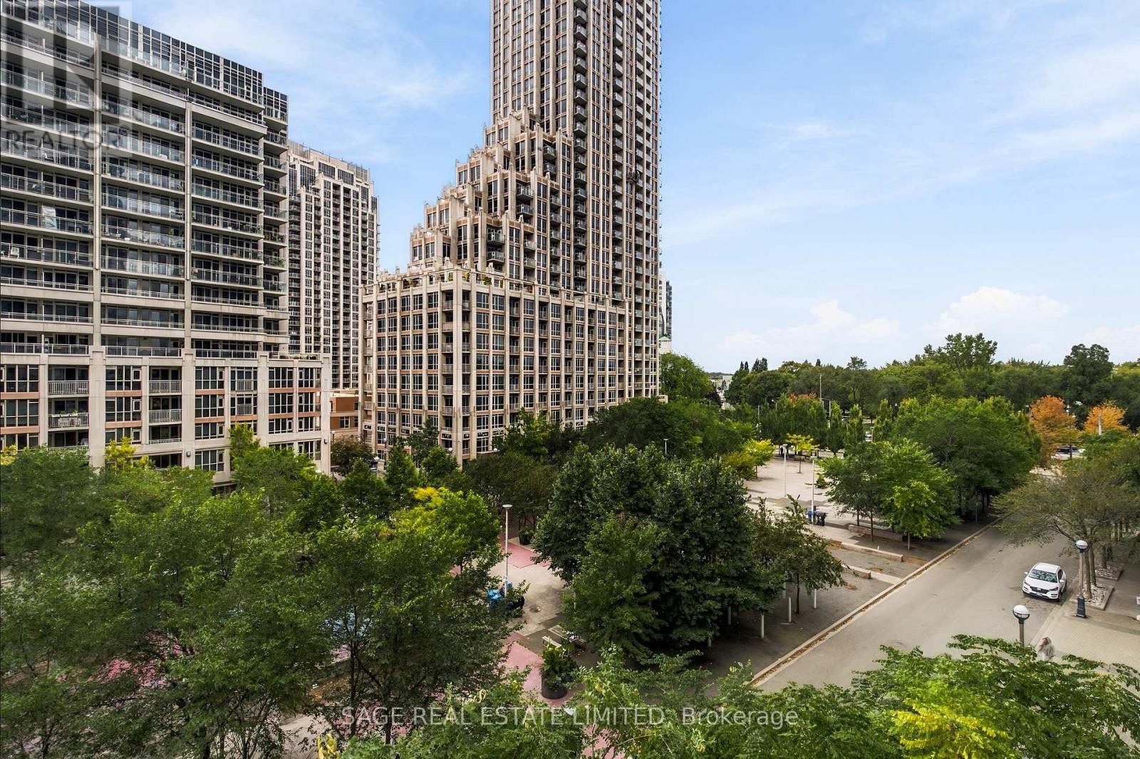 579 - 209 Fort York Boulevard Property Photo 24