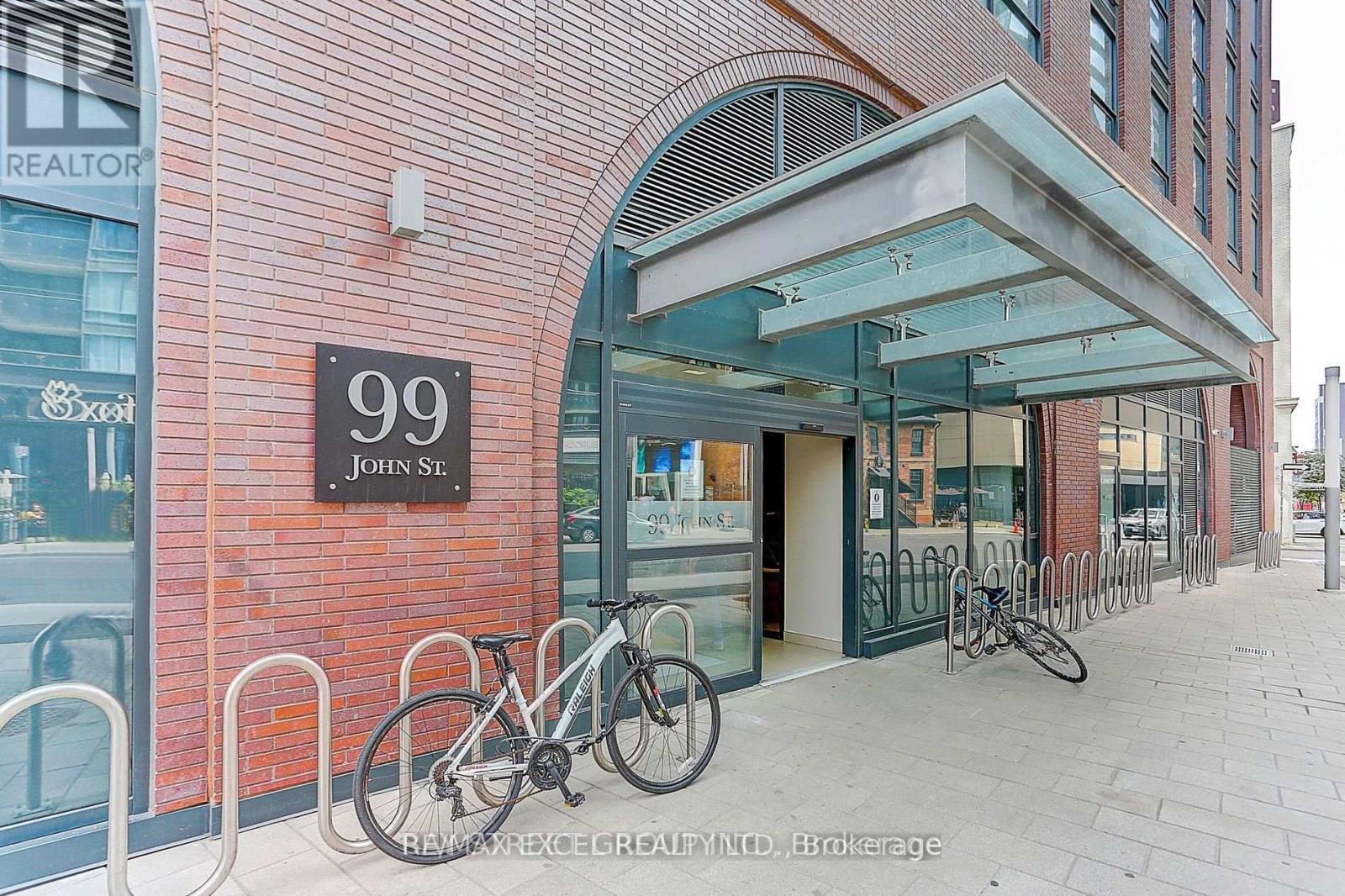 4501 - 99 John Street Property Photo 2