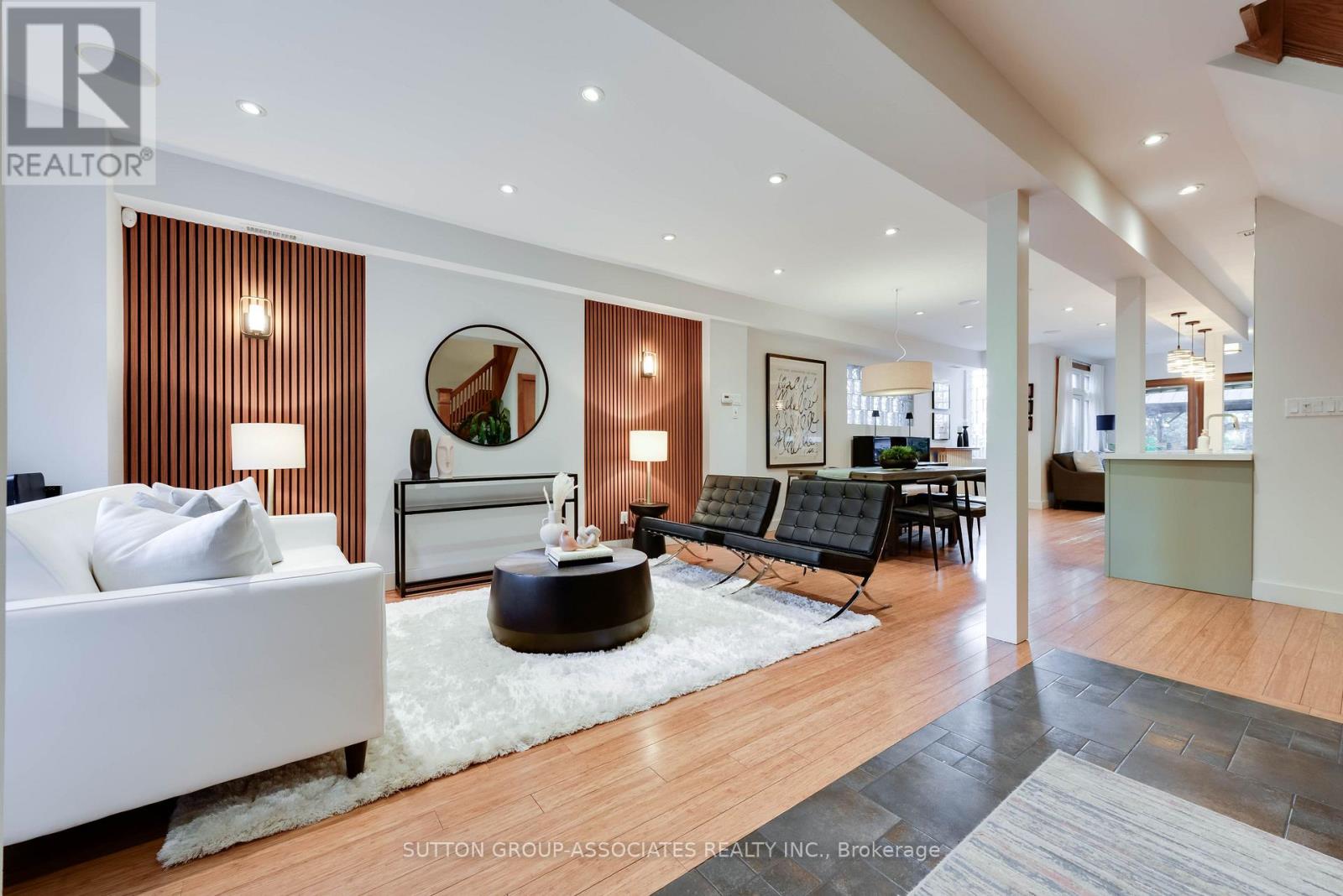 136 Arlington Avenue Property Photo 6