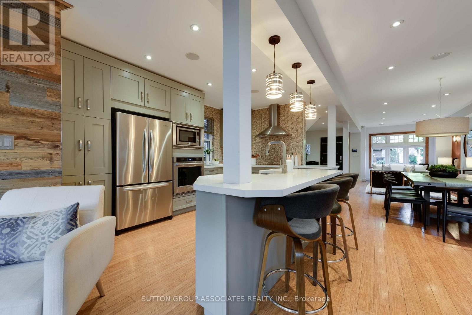 136 Arlington Avenue Property Photo 15